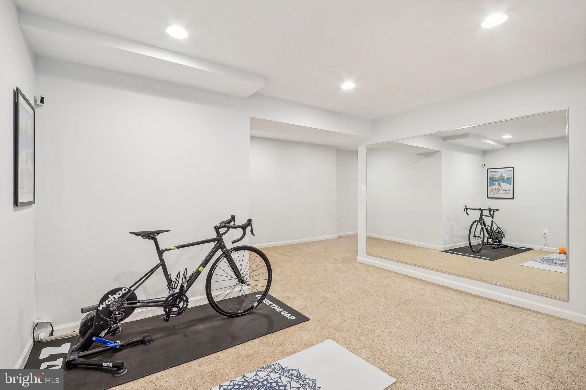 MCLEAN MEADOWS - Residential