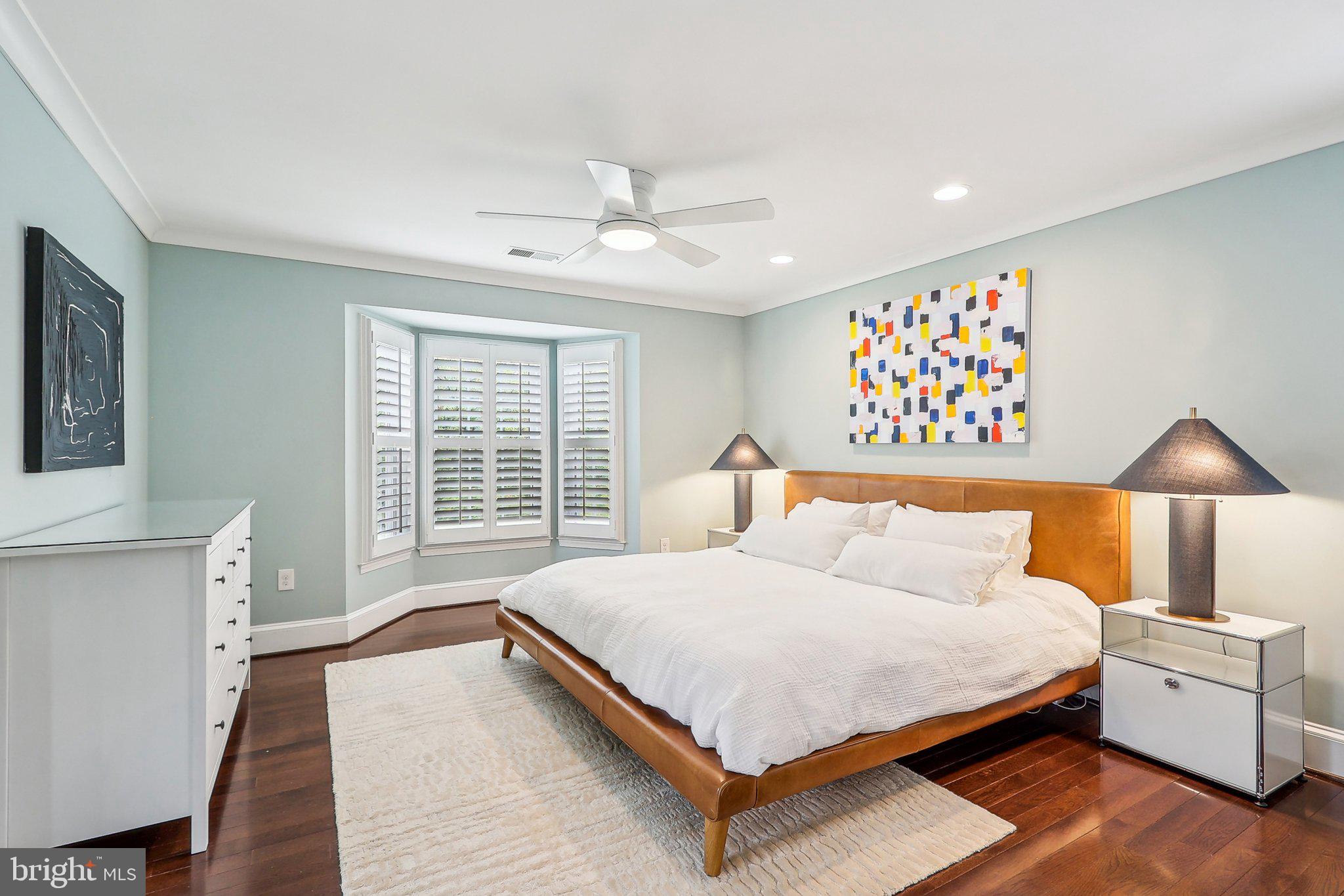 MCLEAN MEADOWS - Residential