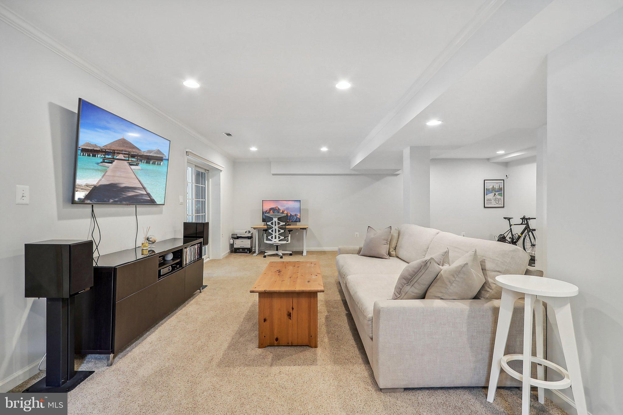 MCLEAN MEADOWS - Residential