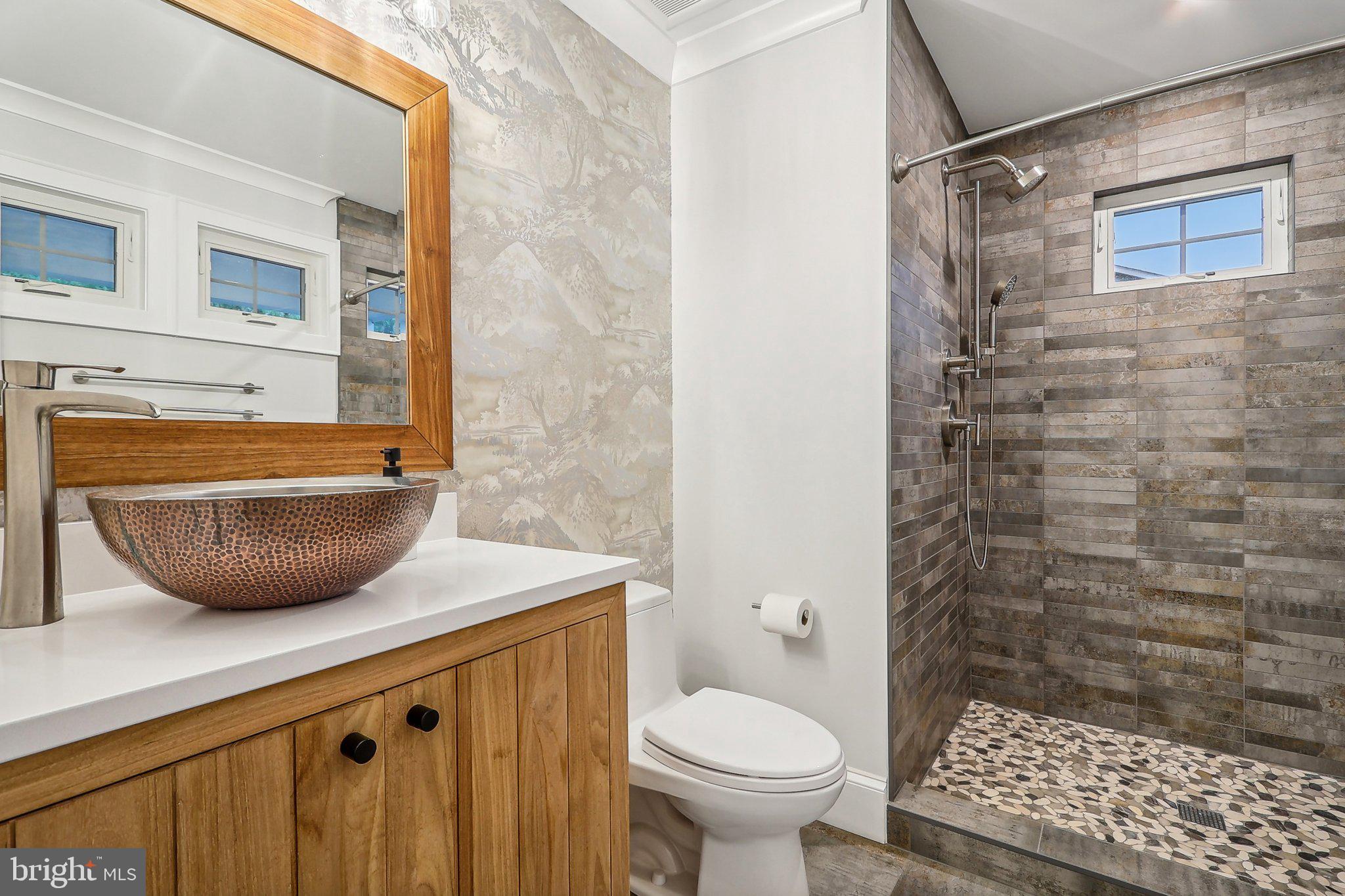 MCLEAN MEADOWS - Residential