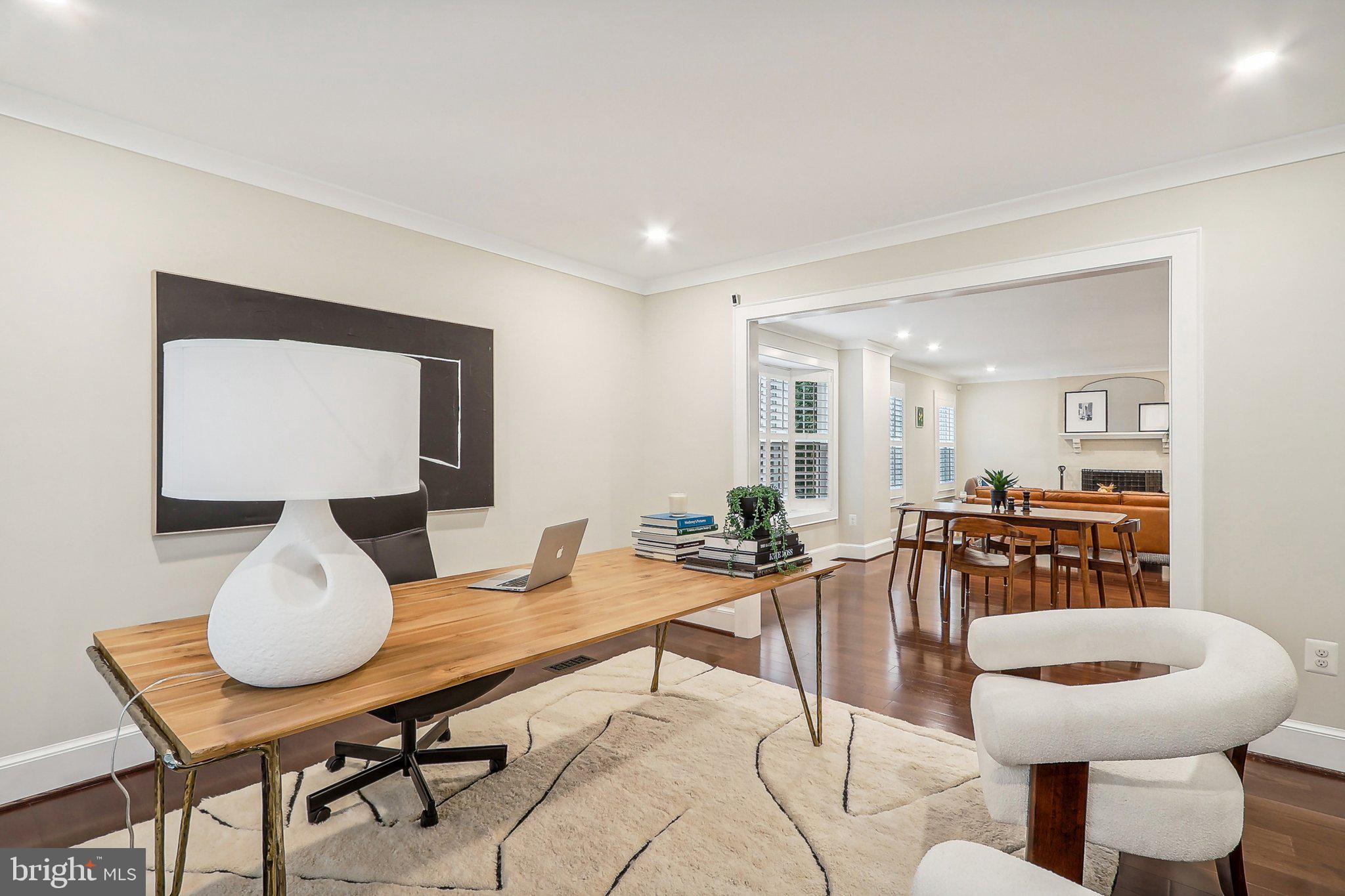 MCLEAN MEADOWS - Residential