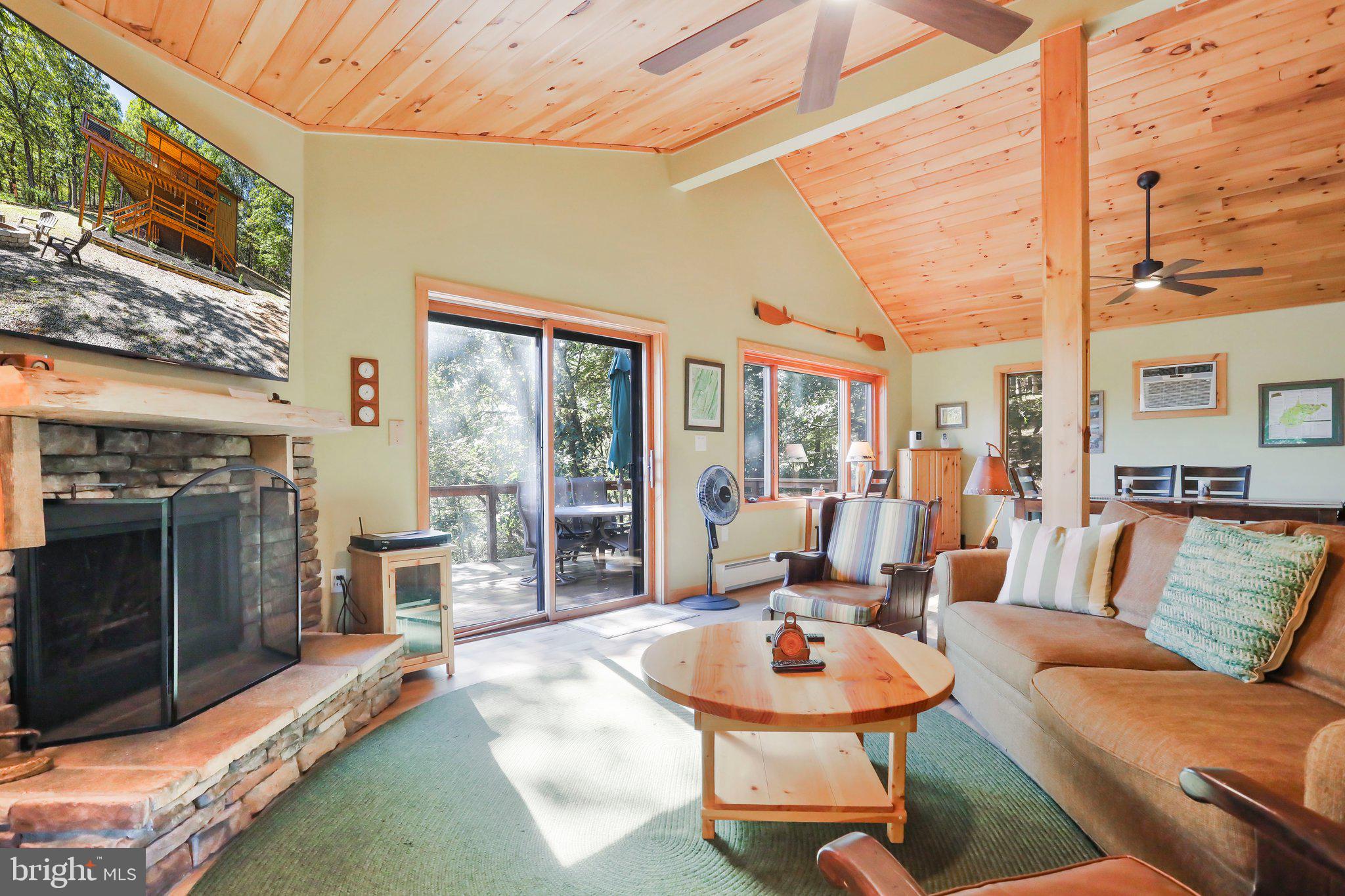 RIVER RIDGE - Residential