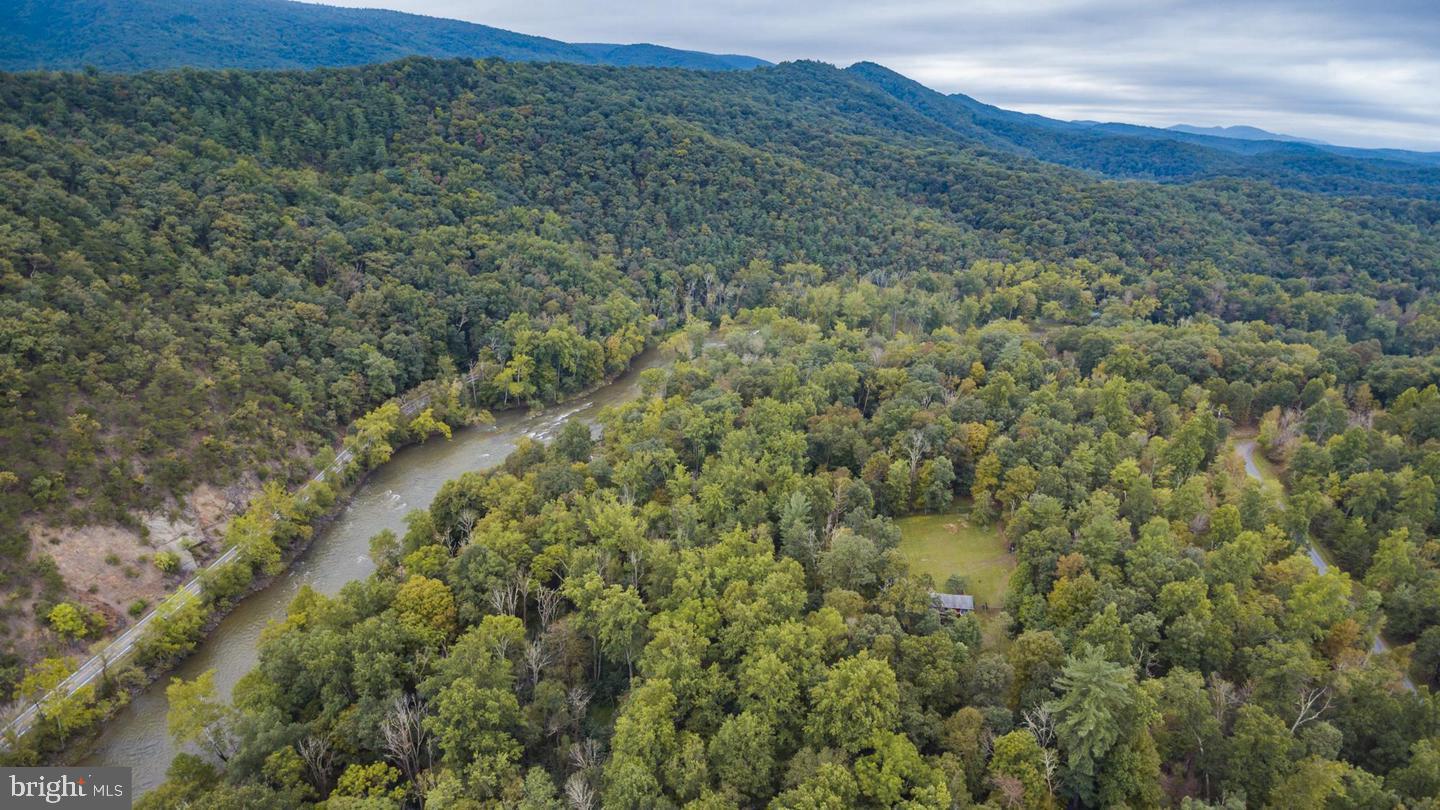 RIVER RIDGE - Residential