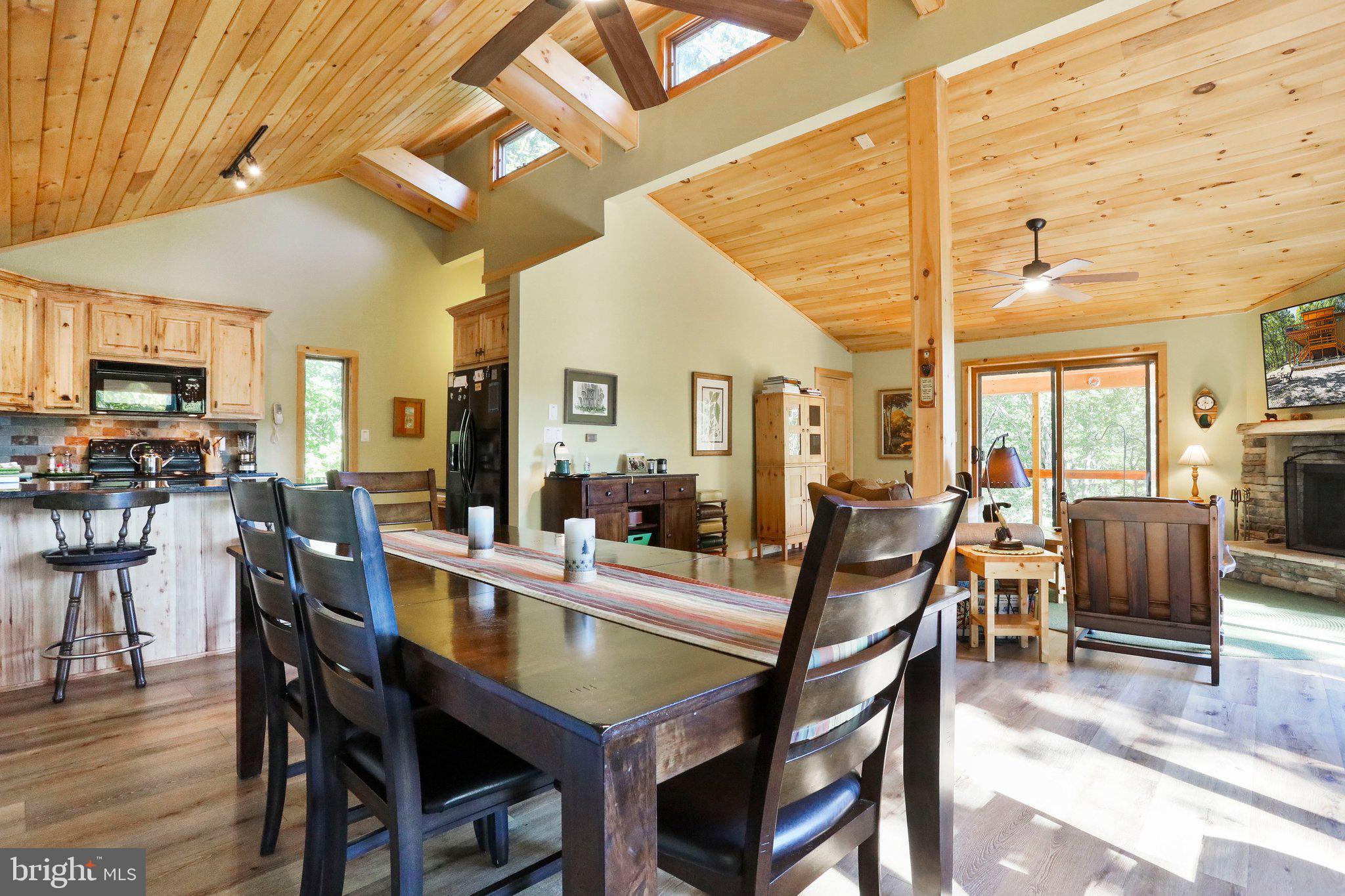 RIVER RIDGE - Residential