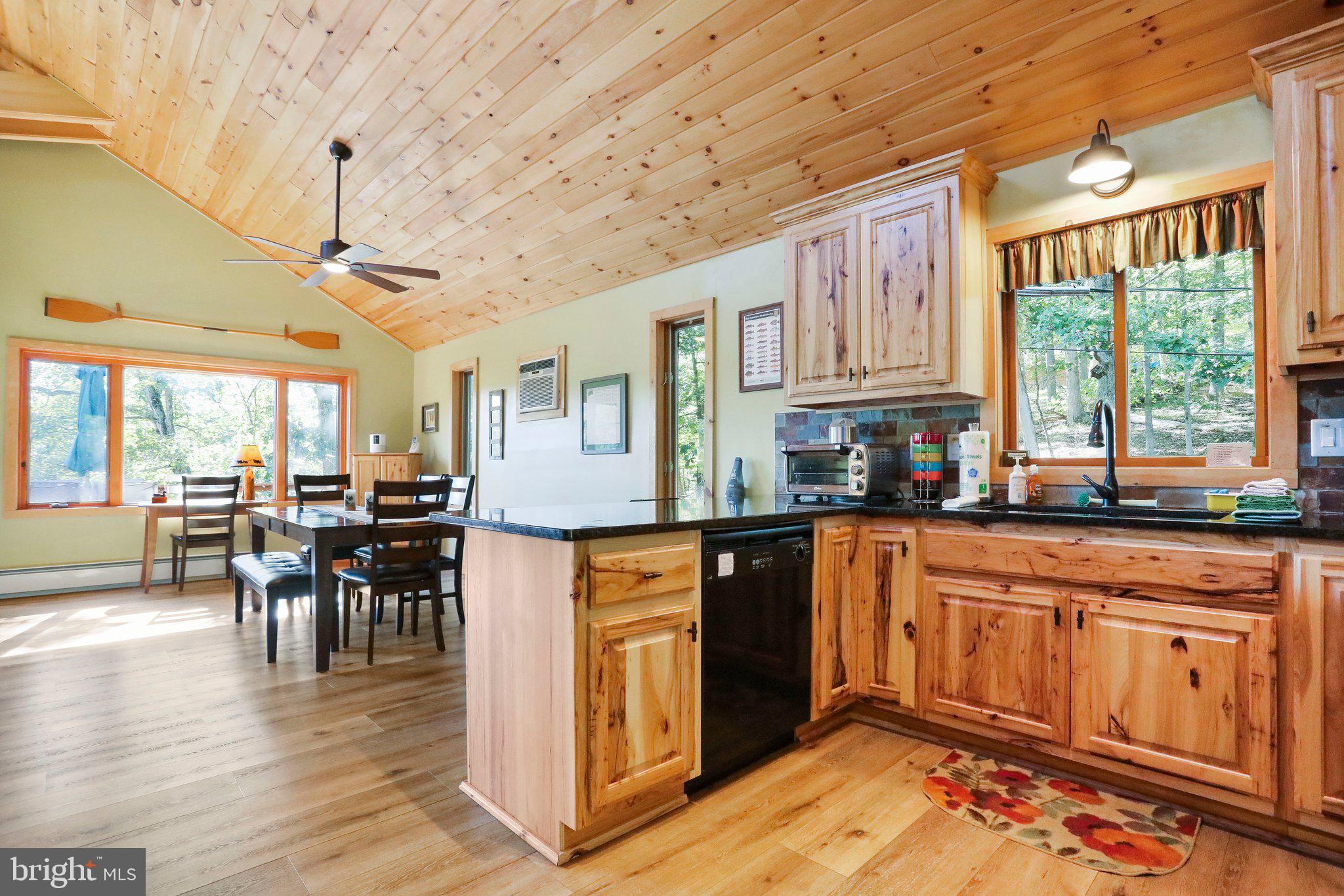 RIVER RIDGE - Residential