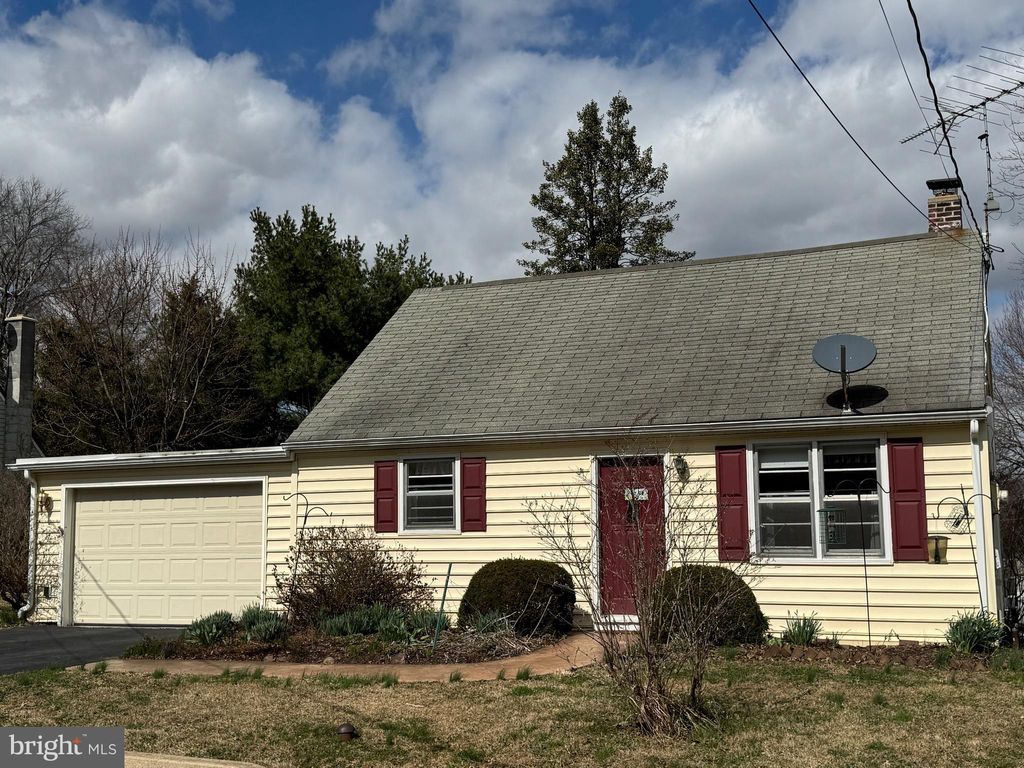 Photo of 86 Village Drive, MOUNTVILLE, PA 17554 (MLS # PALA2084724)