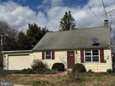 86 VILLAGE DRIVE MOUNTVILLE PA 17554