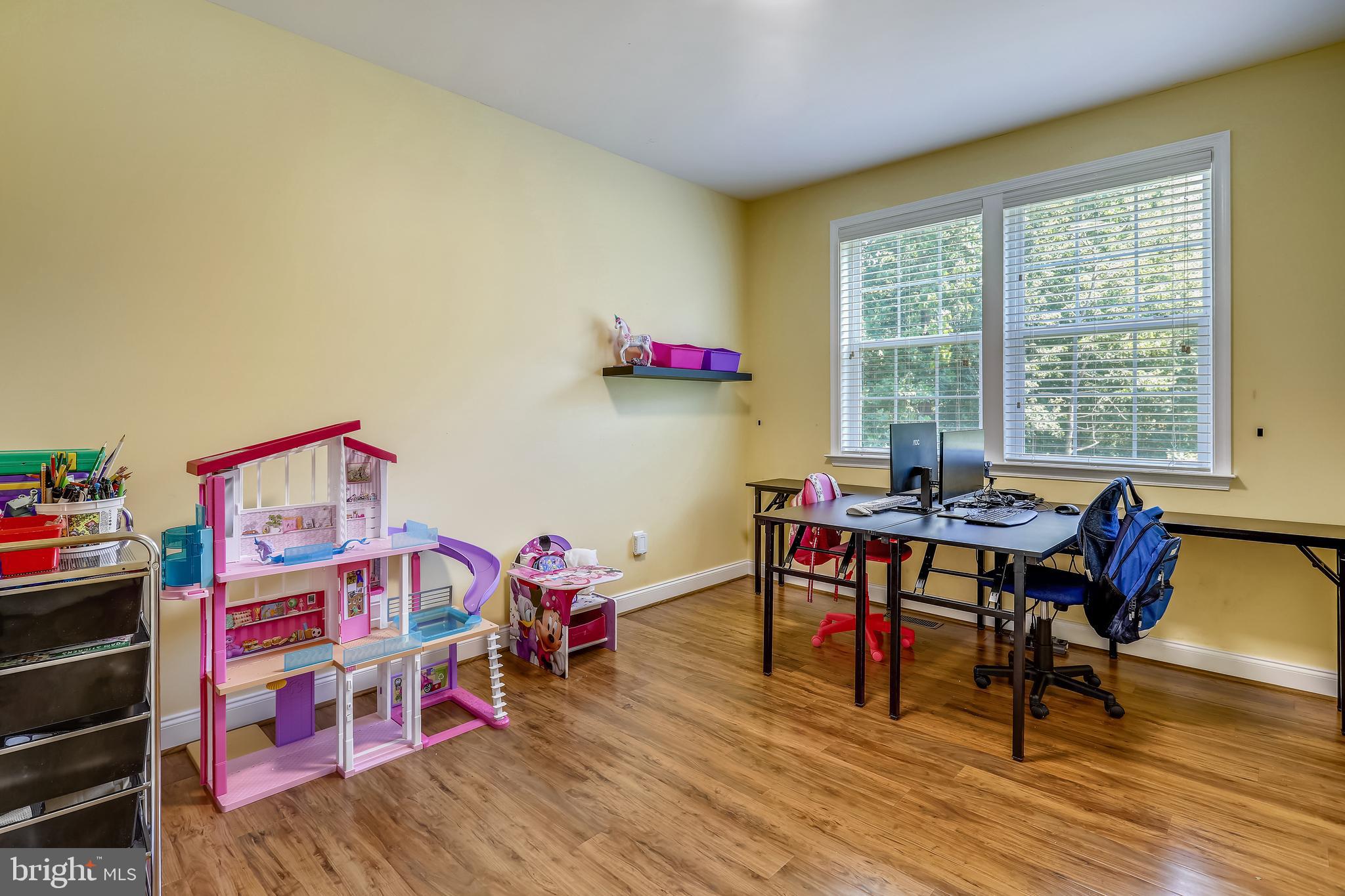 RHODES MOUNTAIN ESTATES - Residential