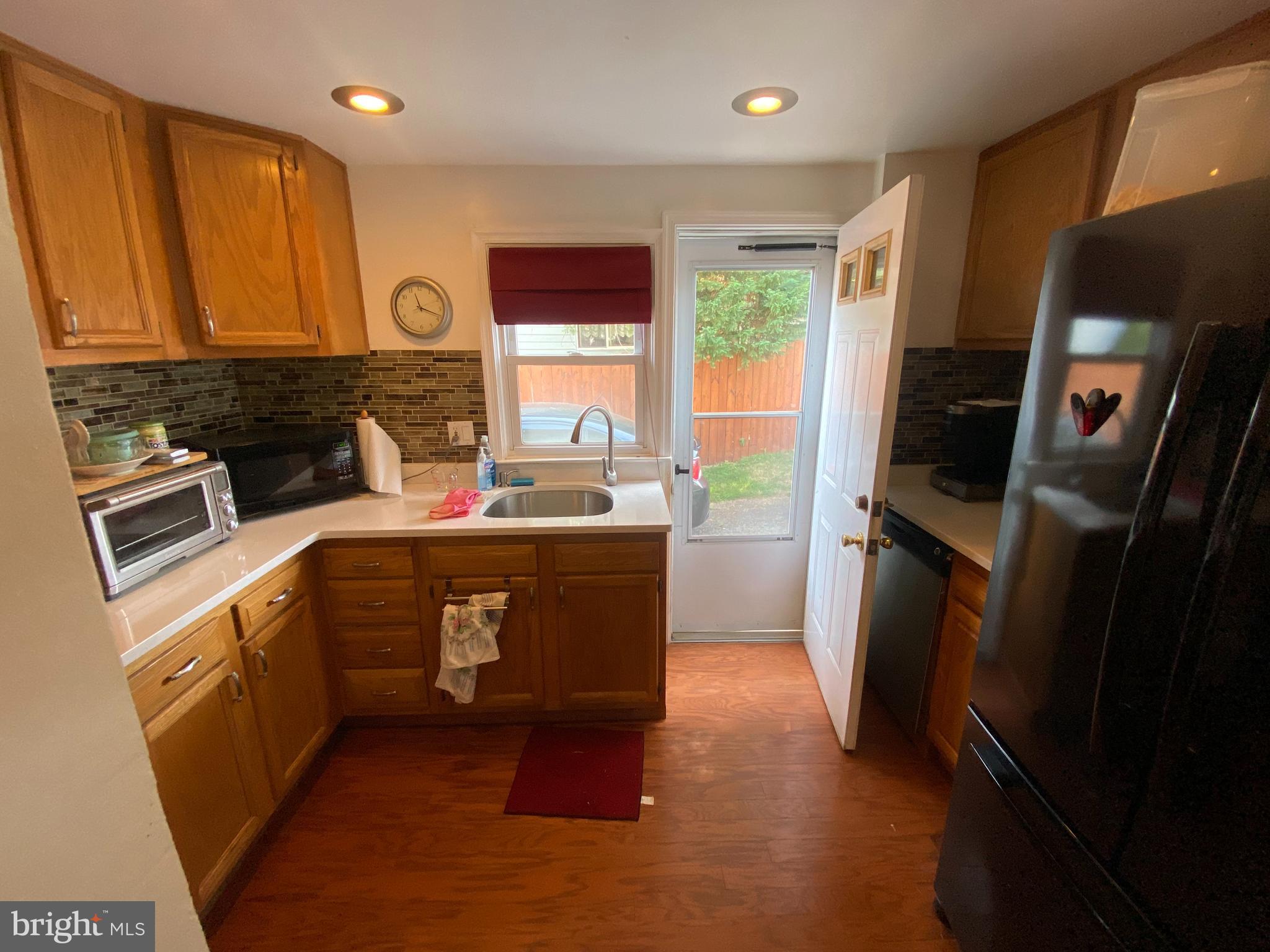 ROSLYN - Residential