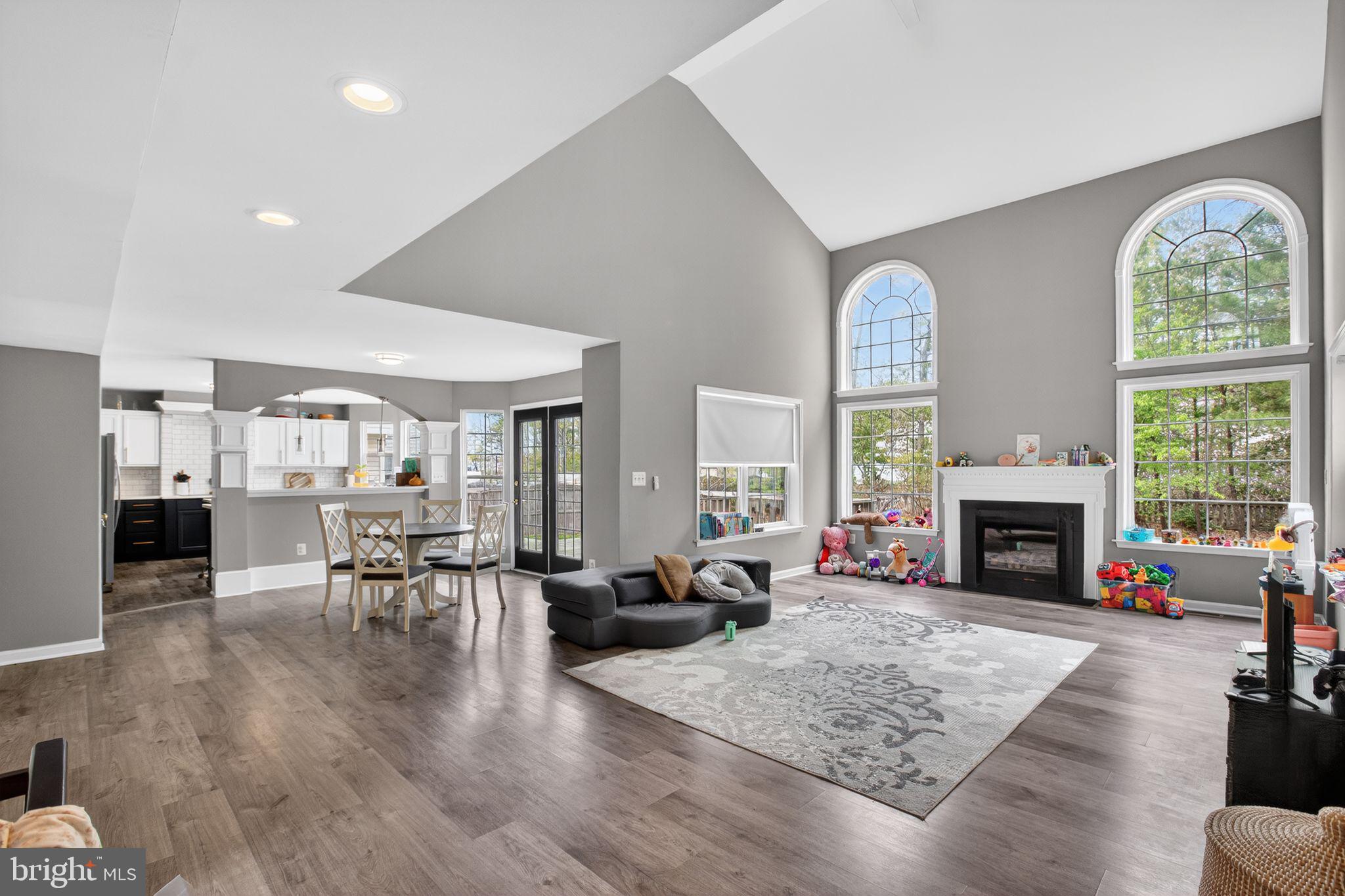 SAINT RICHARDS MANOR - Residential