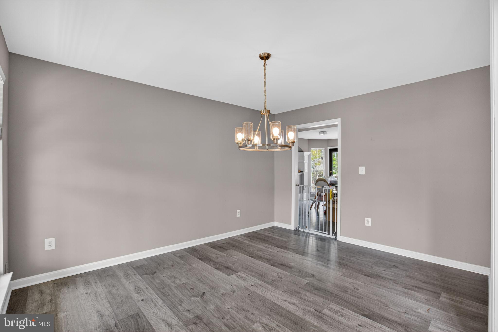 SAINT RICHARDS MANOR - Residential