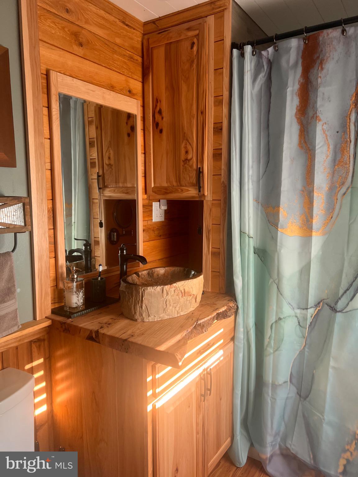 5911 SMITH CREEK ROAD