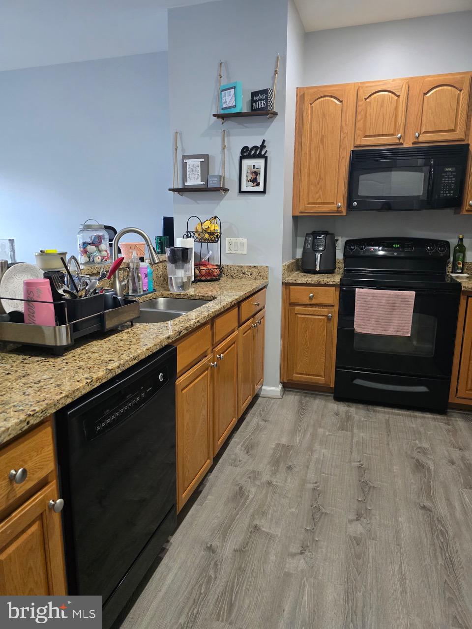 GATEWAY COMMONS - Residential Lease