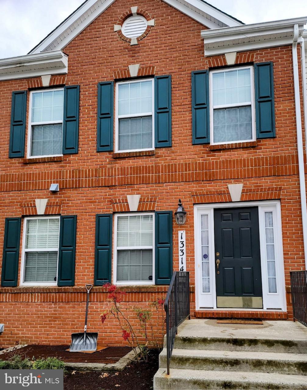 GATEWAY COMMONS - Residential Lease