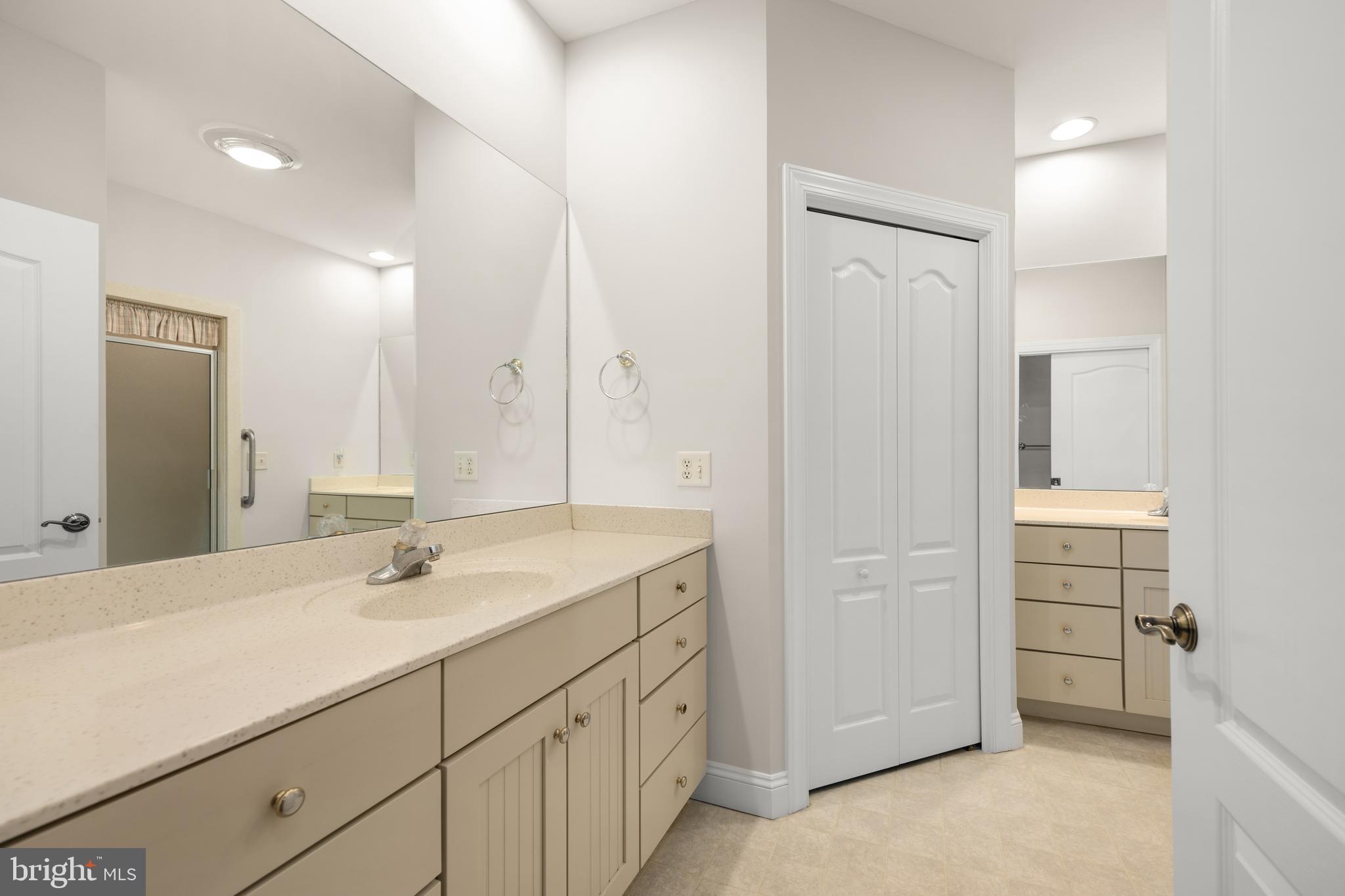 RIVERS END - Residential