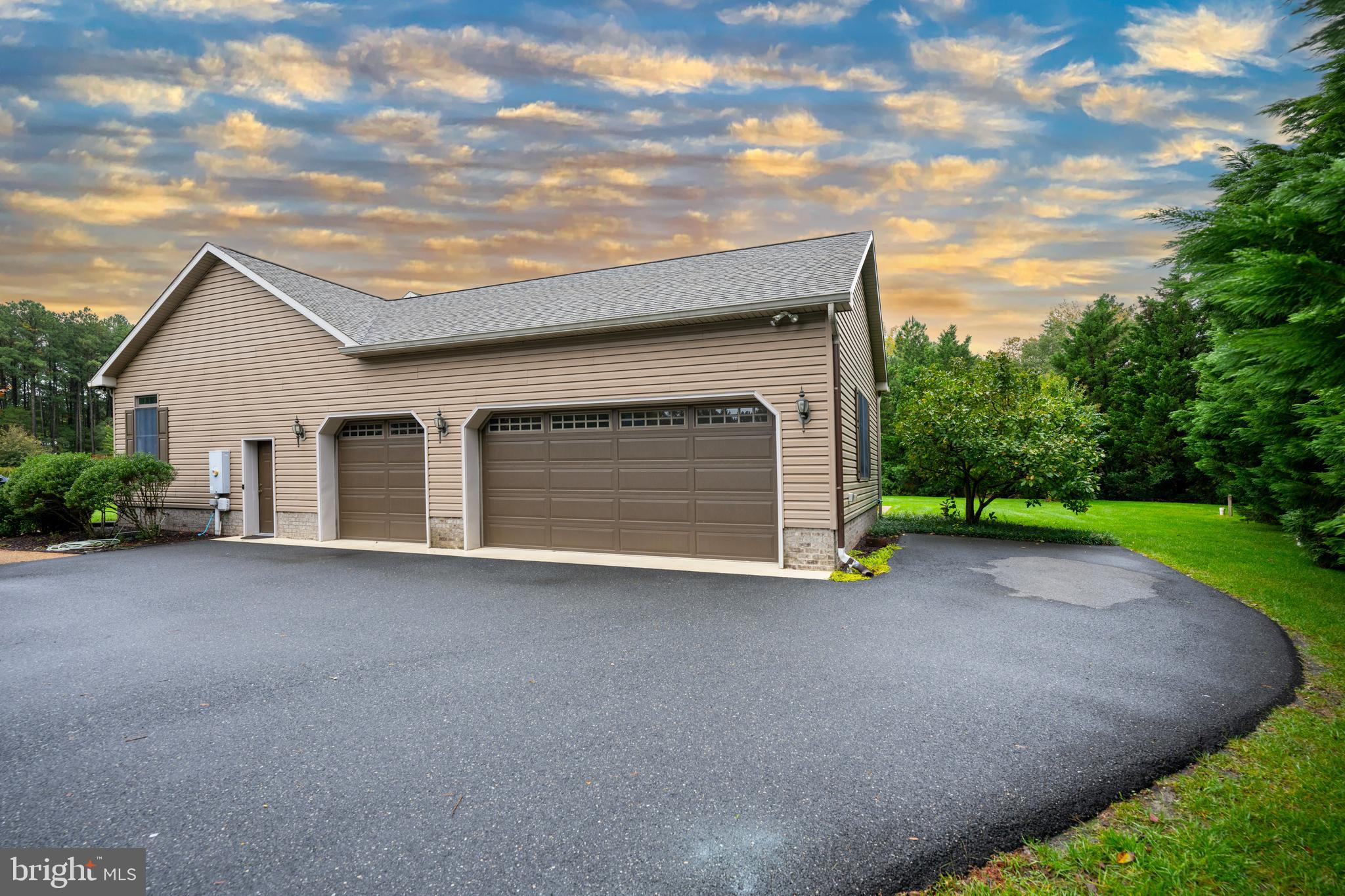 RIVERS END - Residential