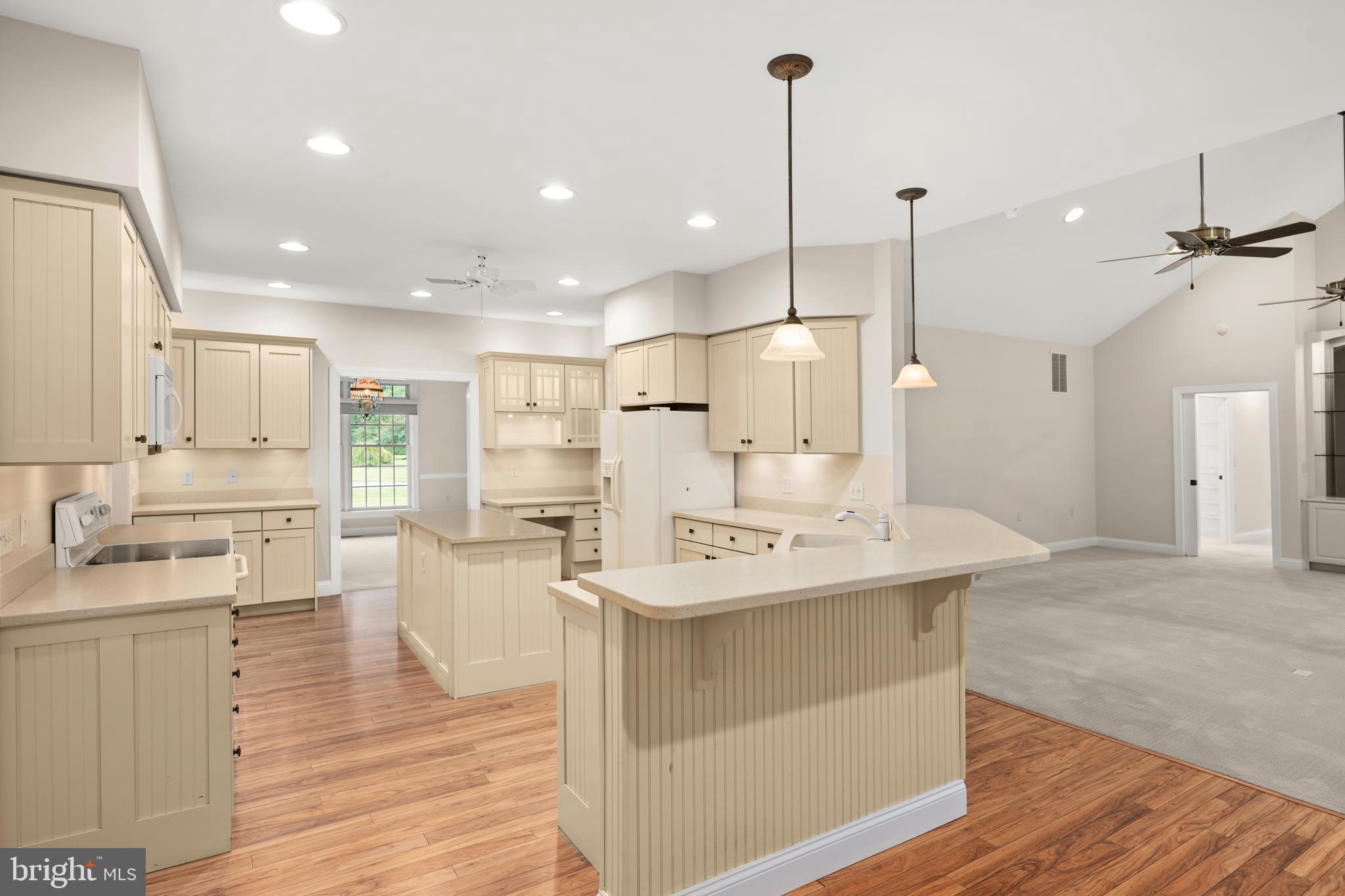 RIVERS END - Residential