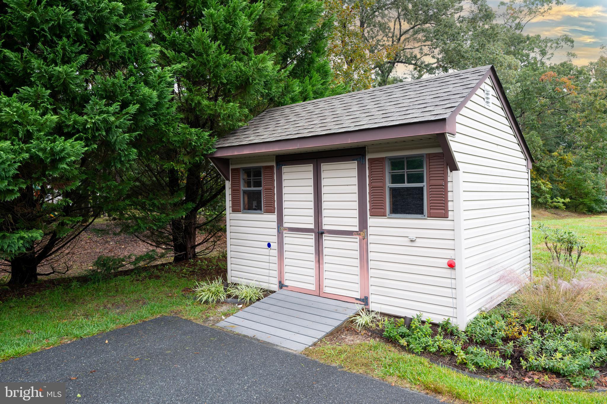 RIVERS END - Residential