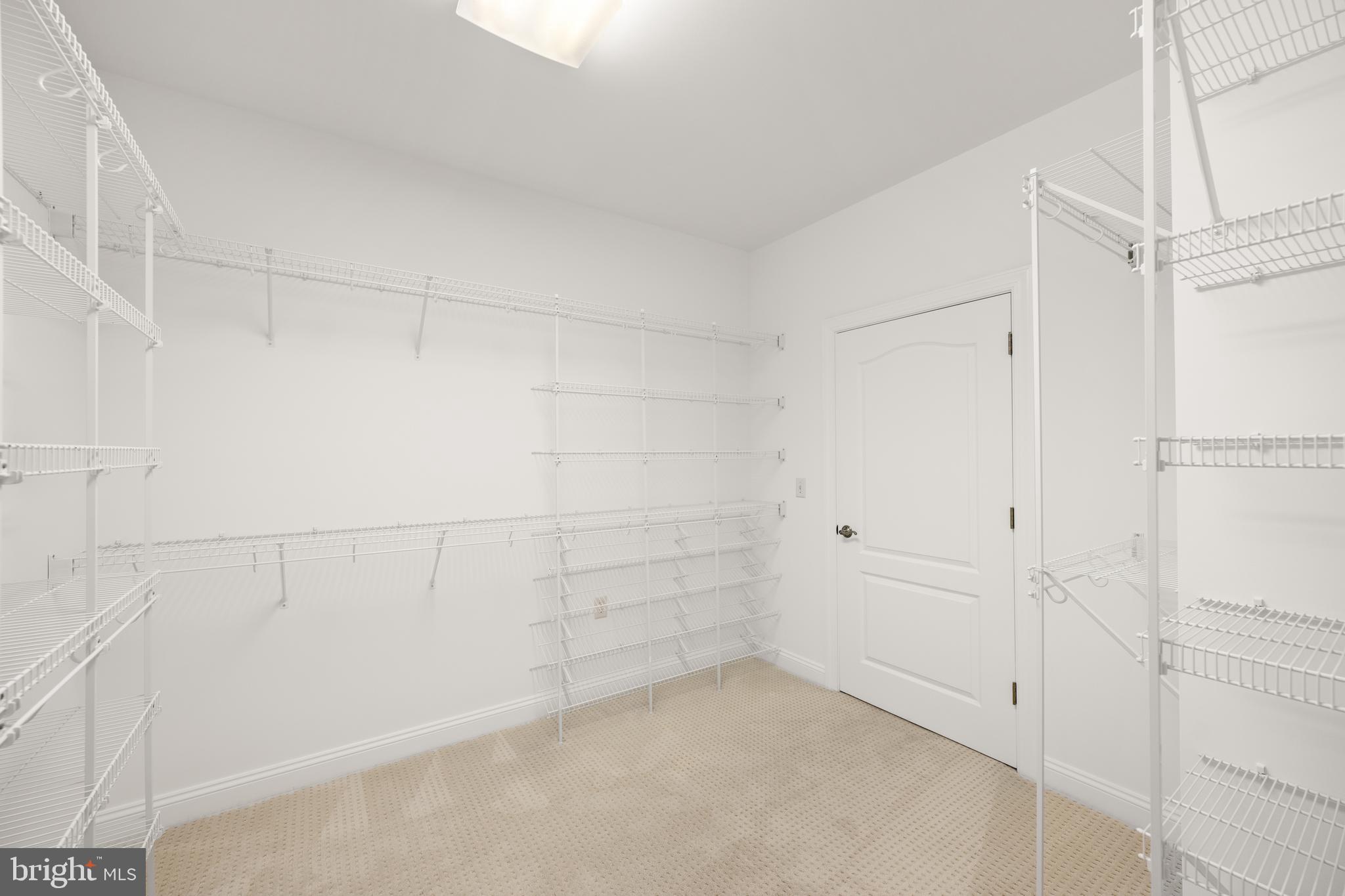 RIVERS END - Residential