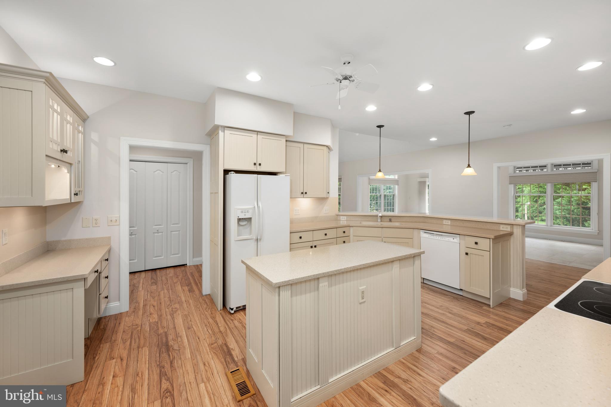 RIVERS END - Residential