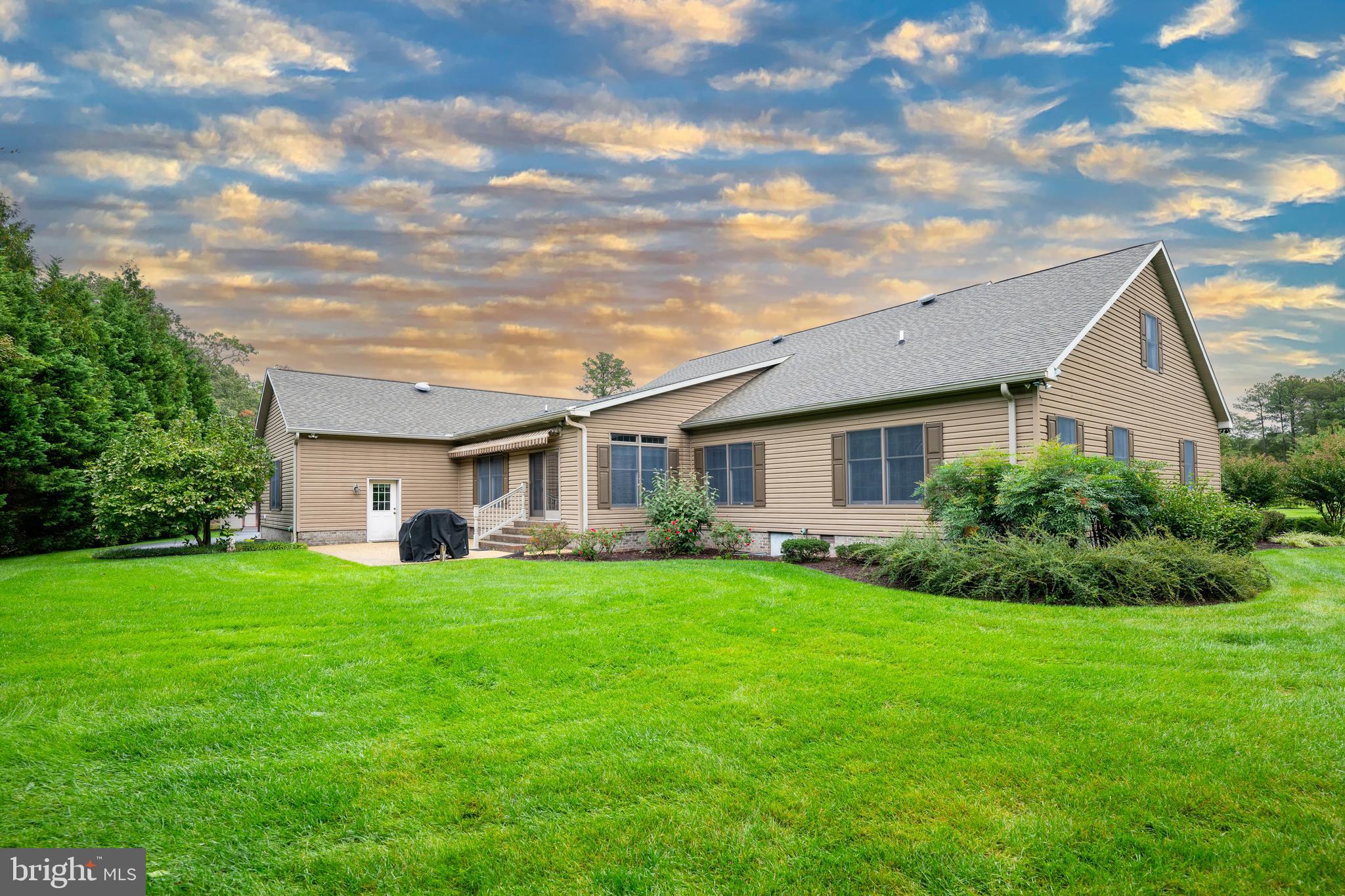 RIVERS END - Residential