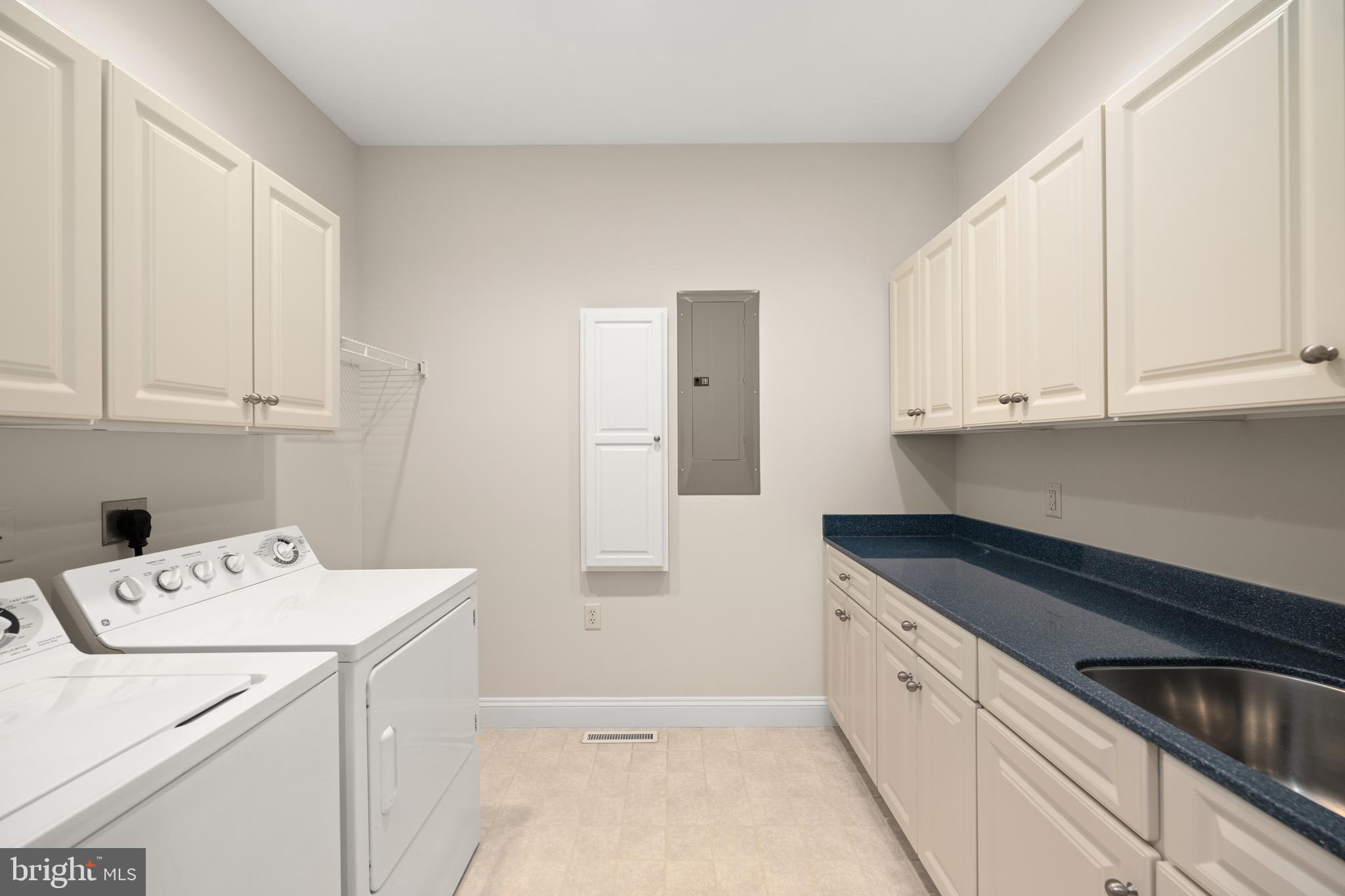 RIVERS END - Residential