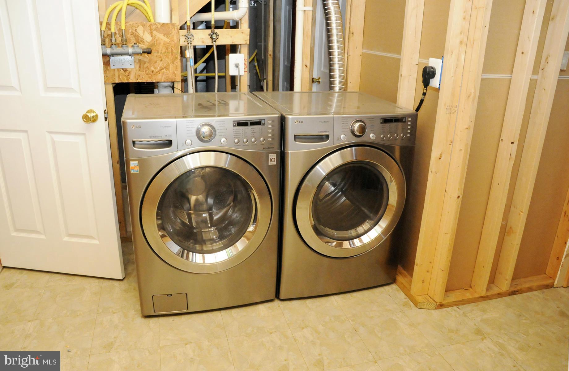 HANNAH PARK - Residential Lease