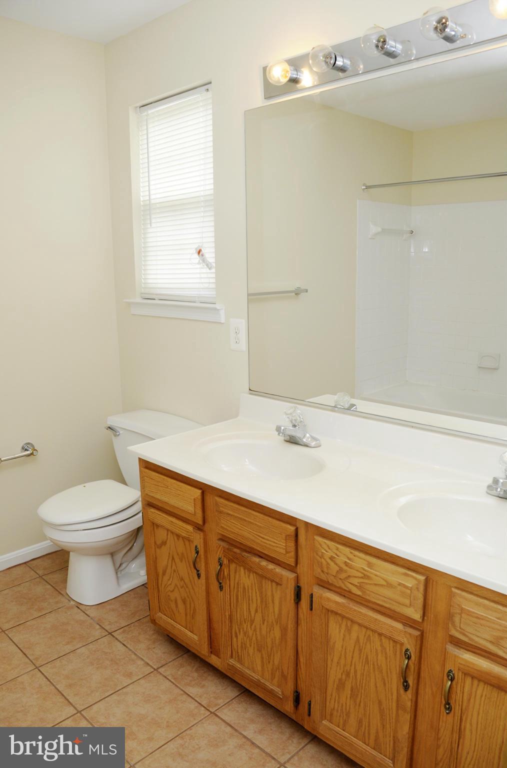 HANNAH PARK - Residential Lease