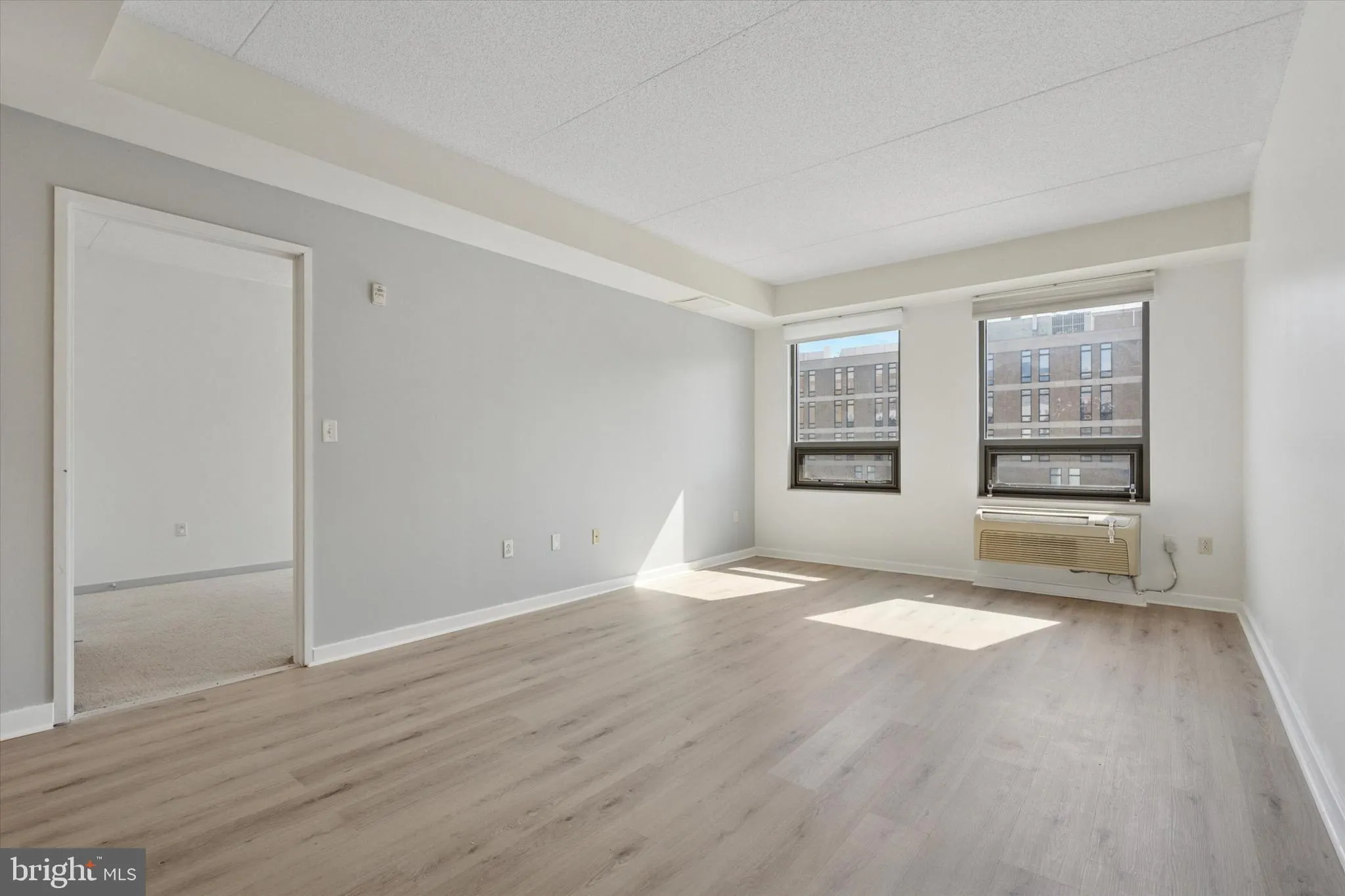 Philadelphia, Pennsylvania 19107, United States, 2 Bedrooms Bedrooms, ,2 BathroomsBathrooms,Residential,Active,115200