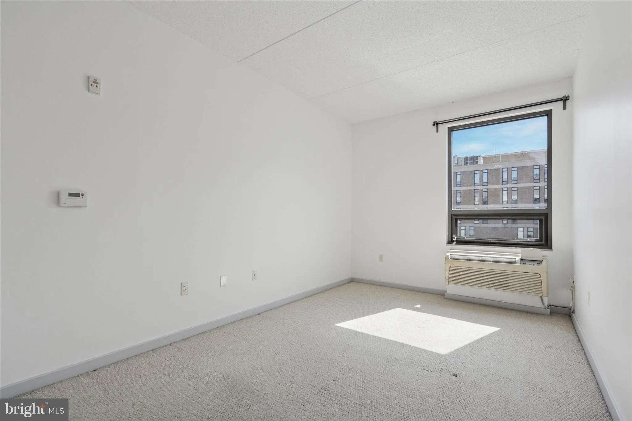 Philadelphia, Pennsylvania 19107, United States, 2 Bedrooms Bedrooms, ,2 BathroomsBathrooms,Residential,Active,115200