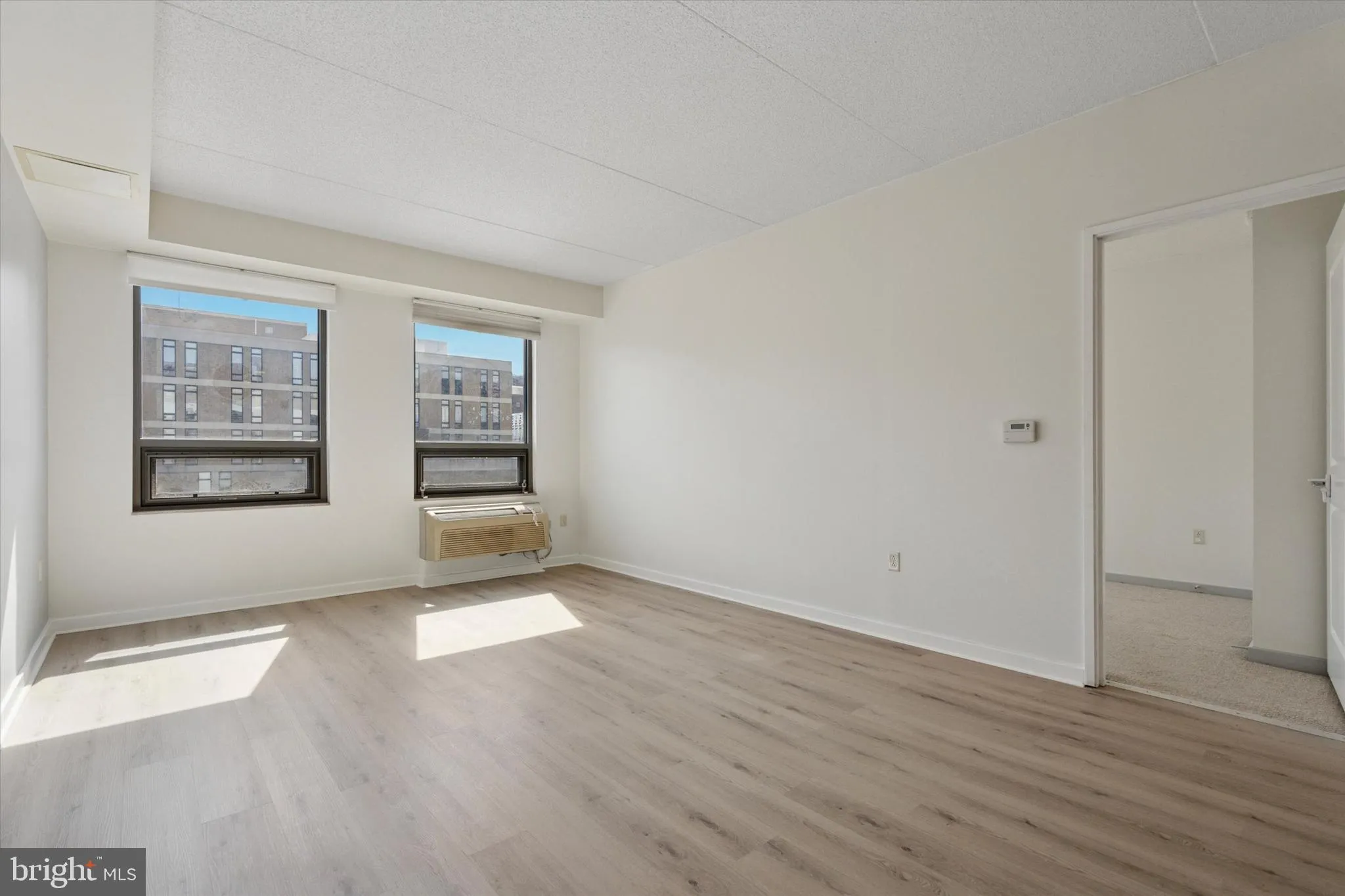Philadelphia, Pennsylvania 19107, United States, 2 Bedrooms Bedrooms, ,2 BathroomsBathrooms,Residential,Active,115200