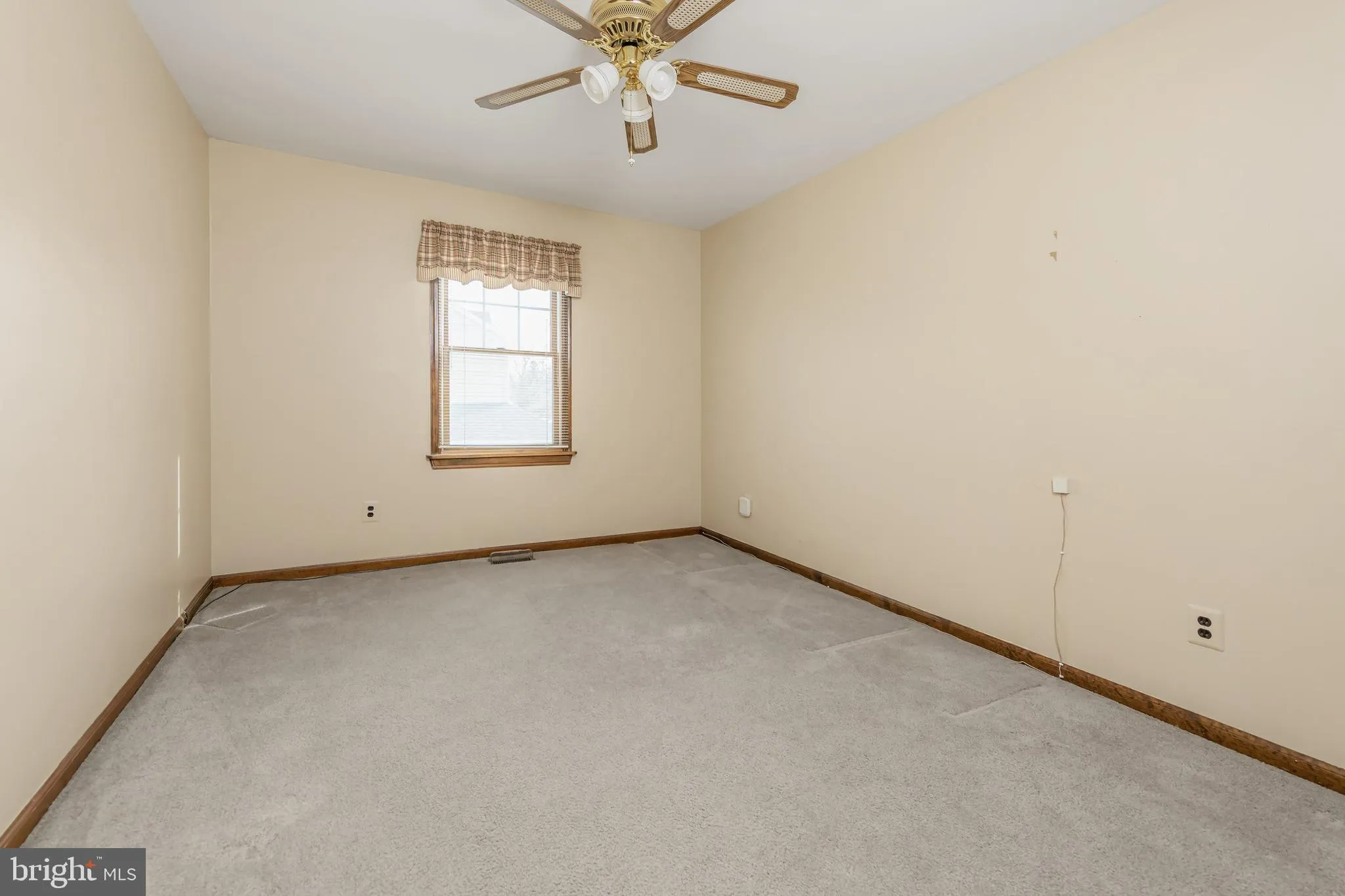 Sewell, New Jersey 08080, United States, 4 Bedrooms Bedrooms, ,3 BathroomsBathrooms,Residential,Pending,78176