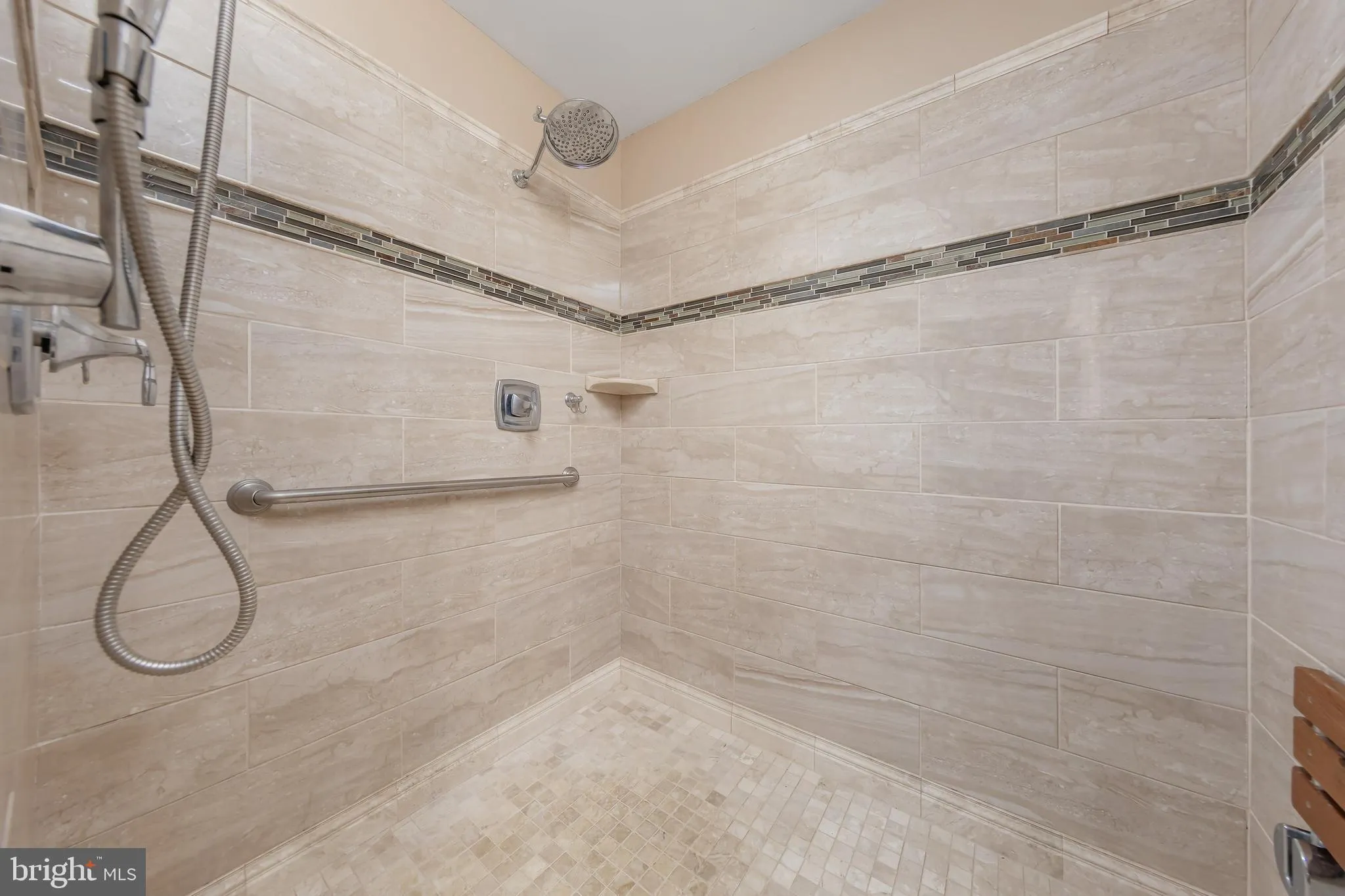 Sewell, New Jersey 08080, United States, 4 Bedrooms Bedrooms, ,3 BathroomsBathrooms,Residential,Pending,78176