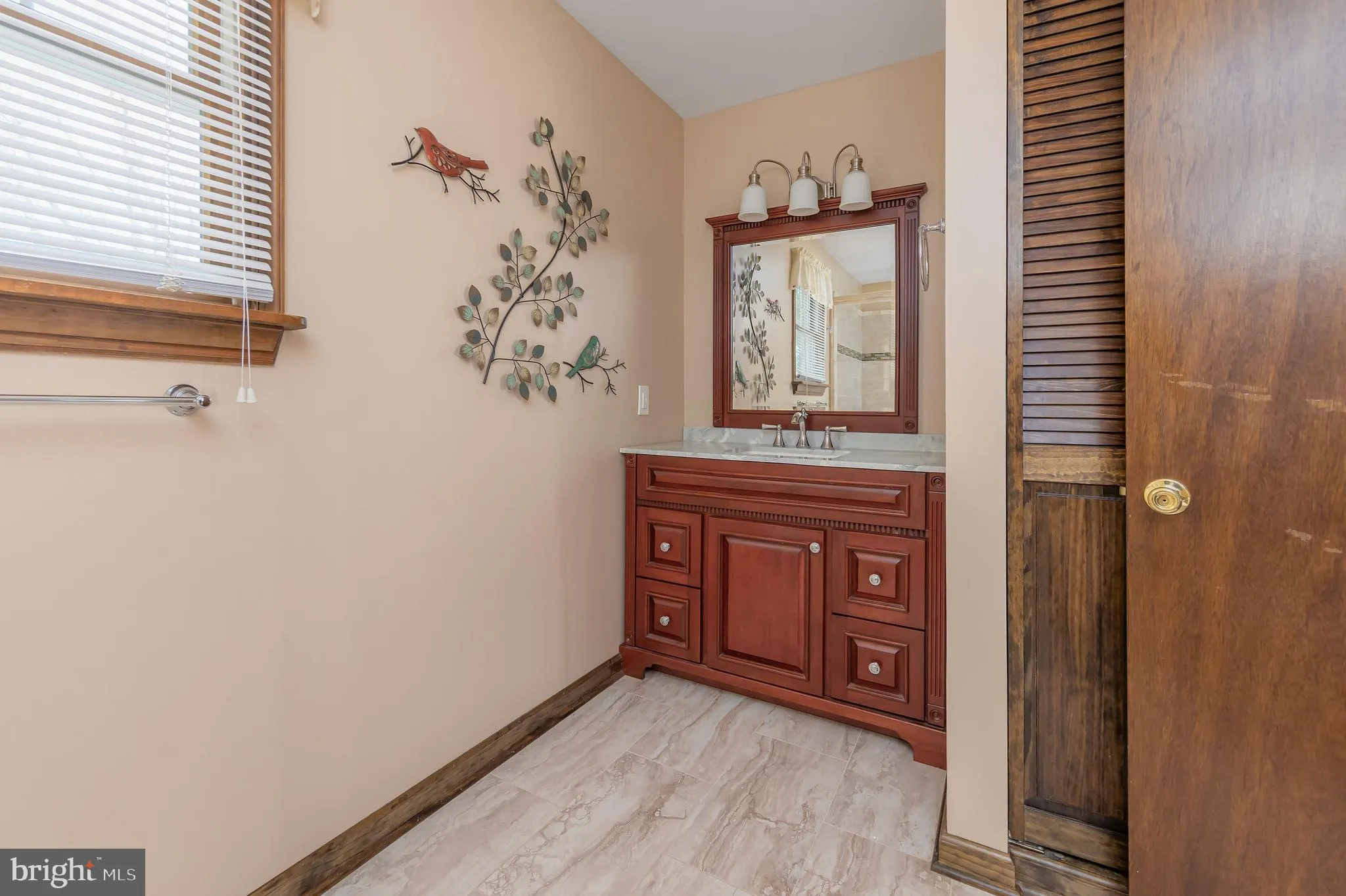 Sewell, New Jersey 08080, United States, 4 Bedrooms Bedrooms, ,3 BathroomsBathrooms,Residential,Pending,78176