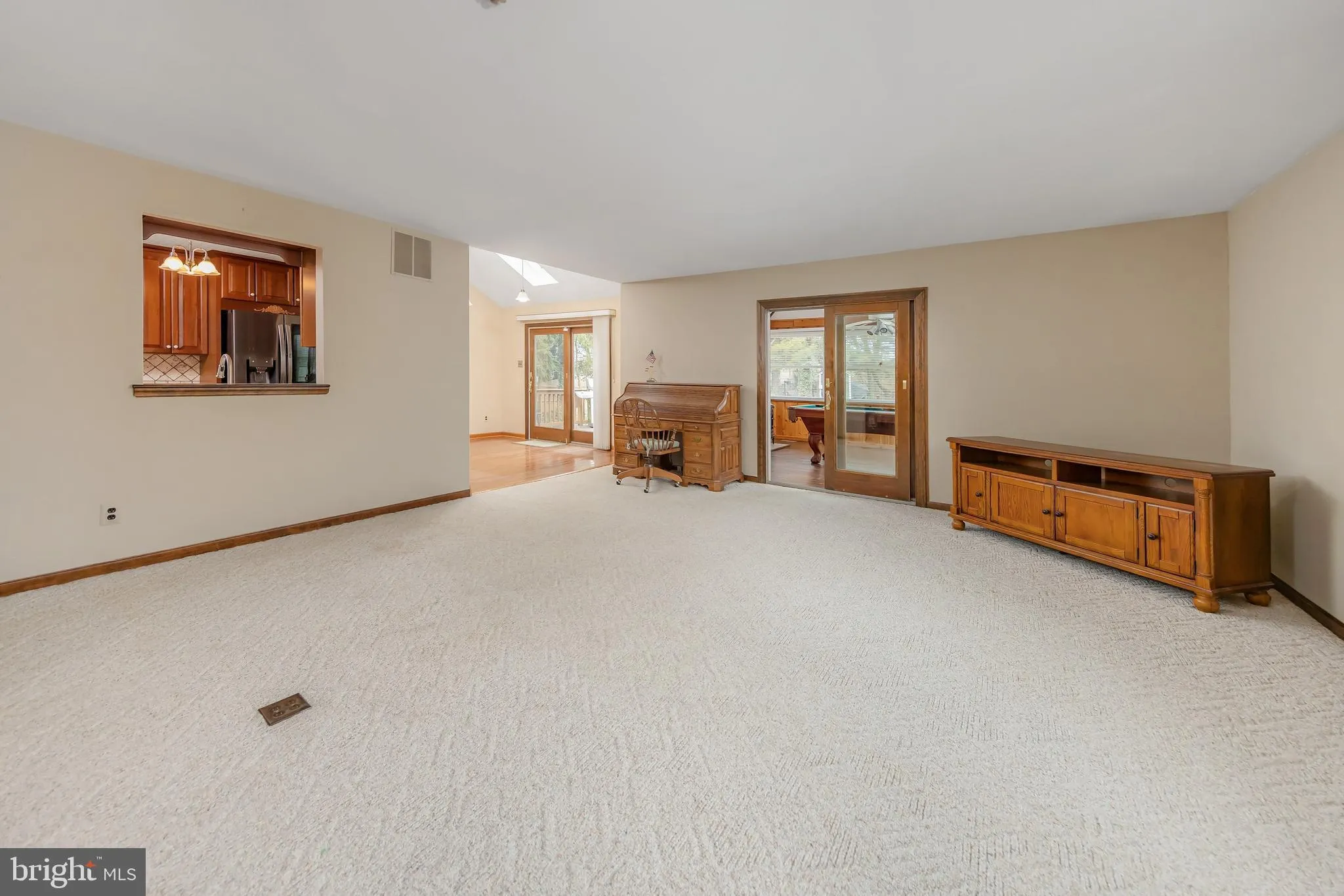 Sewell, New Jersey 08080, United States, 4 Bedrooms Bedrooms, ,3 BathroomsBathrooms,Residential,Pending,78176