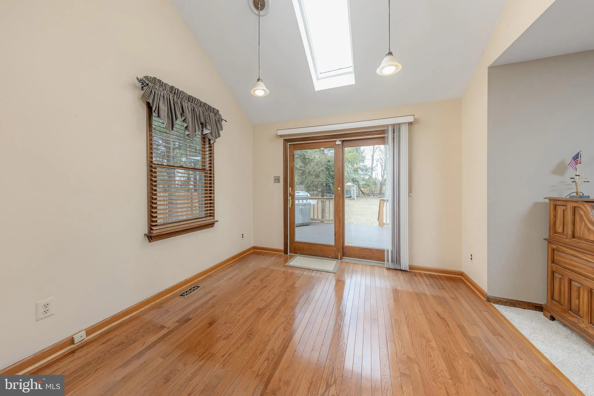 Sewell, New Jersey 08080, United States, 4 Bedrooms Bedrooms, ,3 BathroomsBathrooms,Residential,Pending,78176