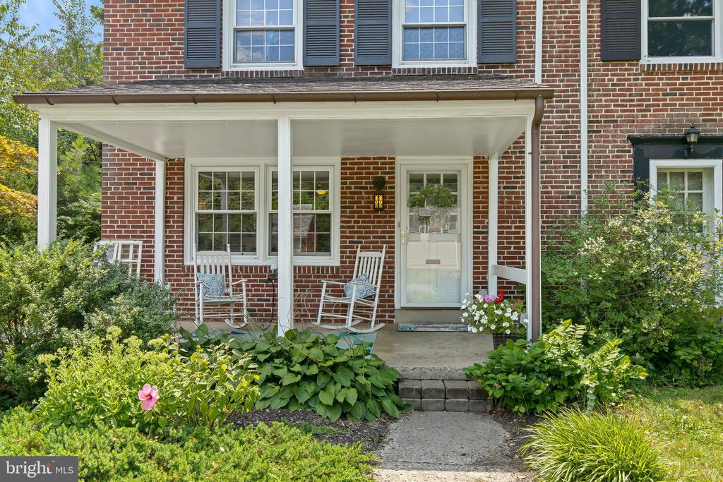 Photo of 1220 HILLCREST RD, LANCASTER, PA 17603 (MLS # PALA2039096)