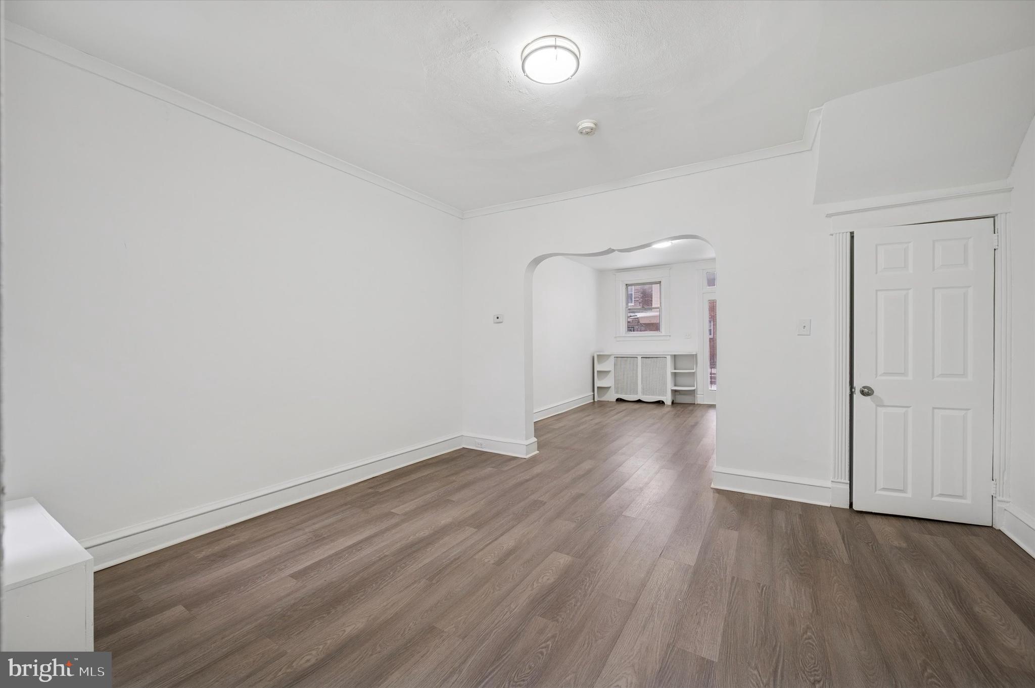 OXFORD CIRCLE - Residential