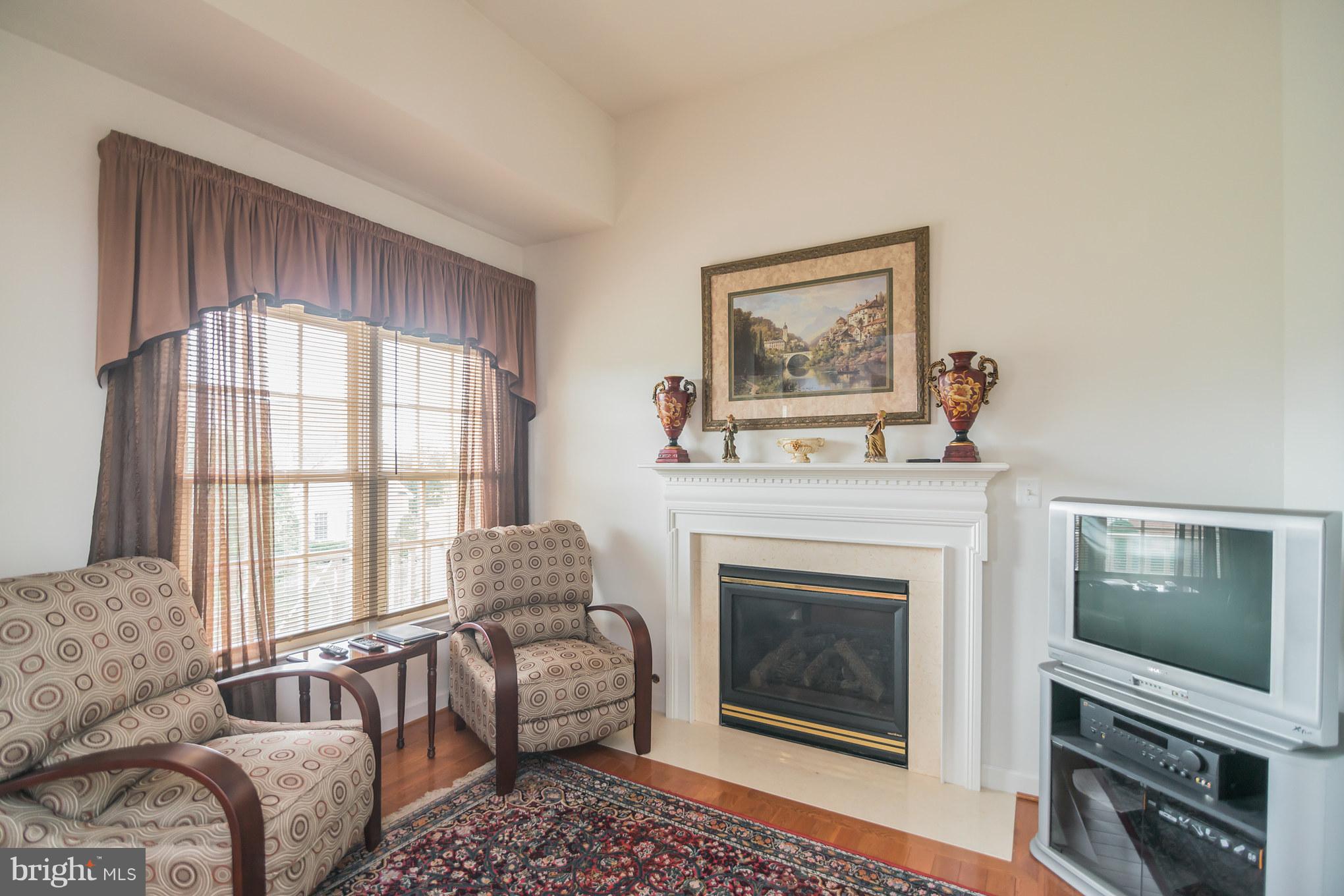 LAKE MANASSAS - Residential