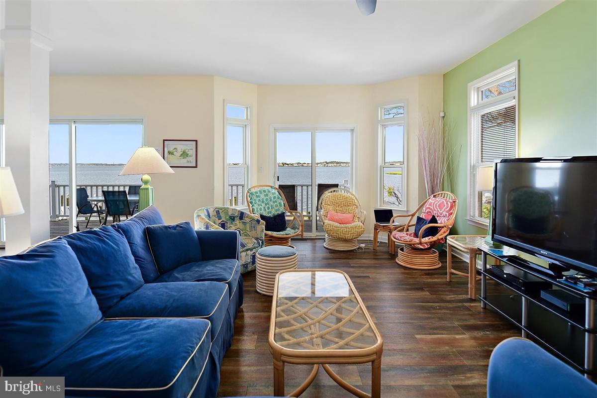 HERON HARBOUR - Residential