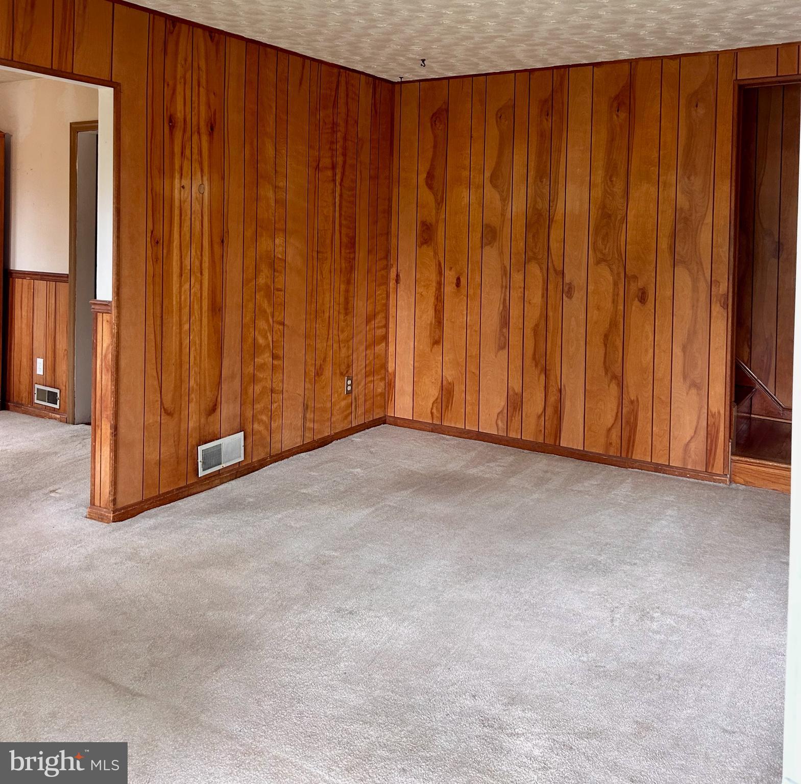 9733 NARRAGANSETT PARKWAY