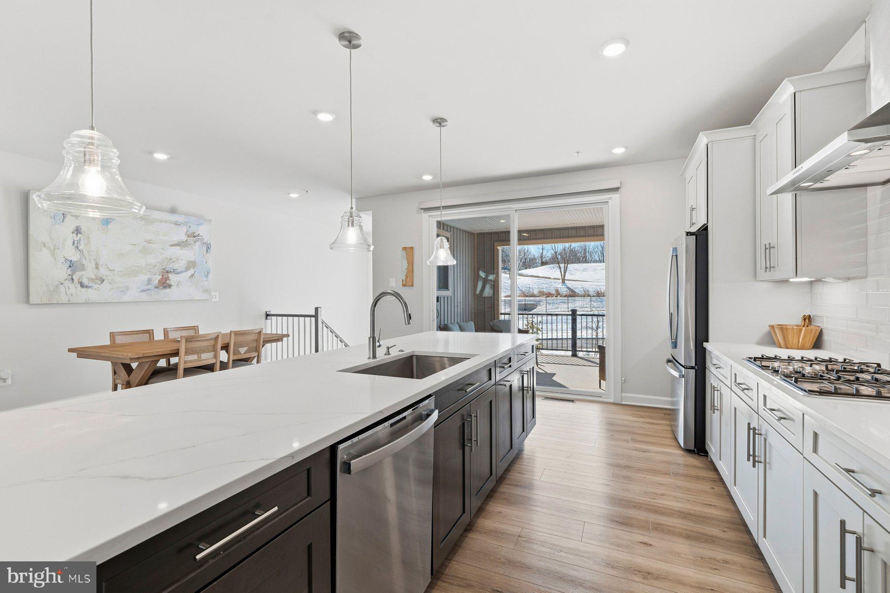 LONGVIEW RIDGE - Residential