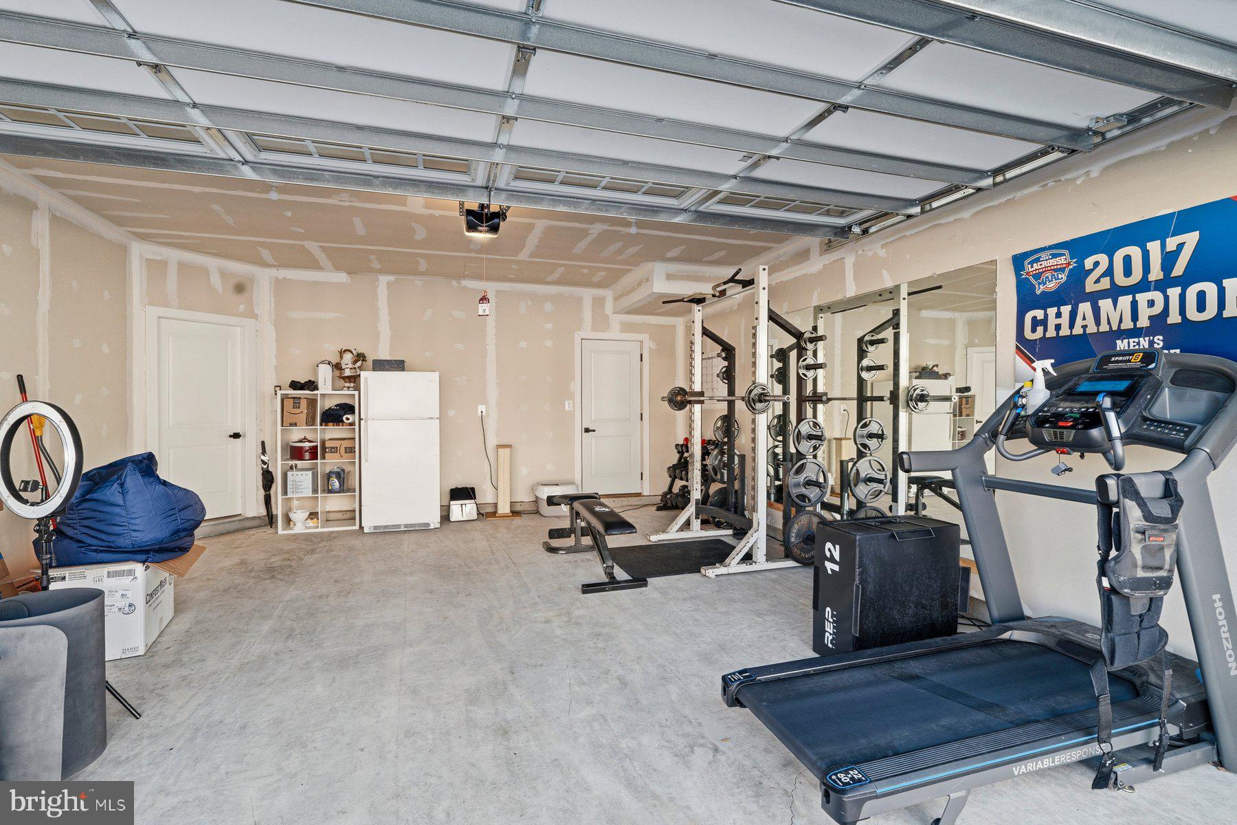 LONGVIEW RIDGE - Residential