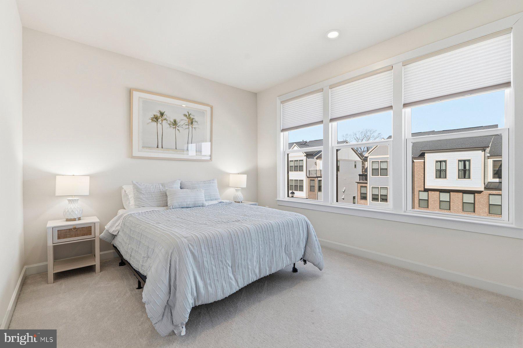 LONGVIEW RIDGE - Residential