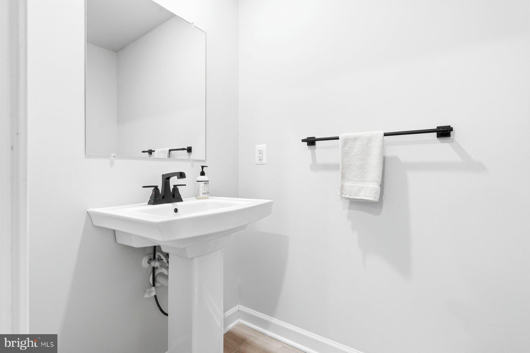 241 HICKORY HOLLOW COURT