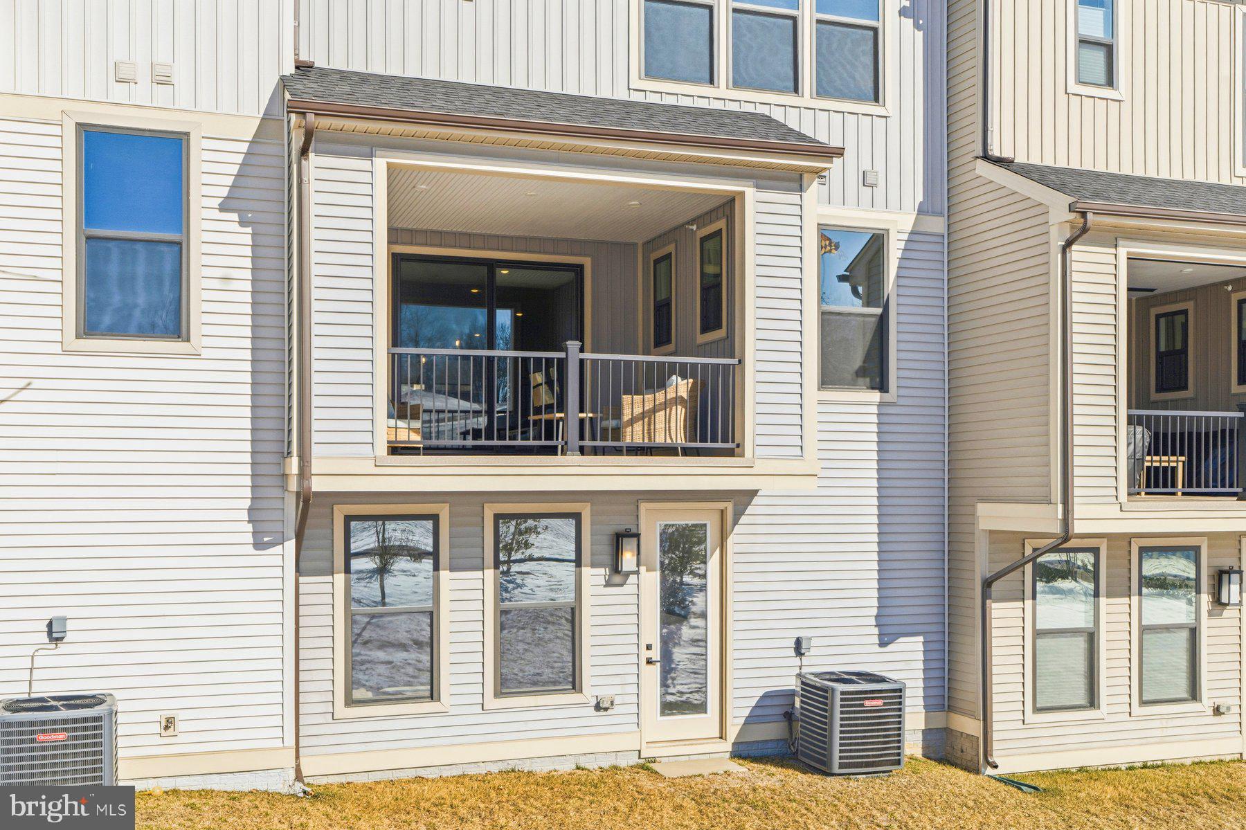 LONGVIEW RIDGE - Residential