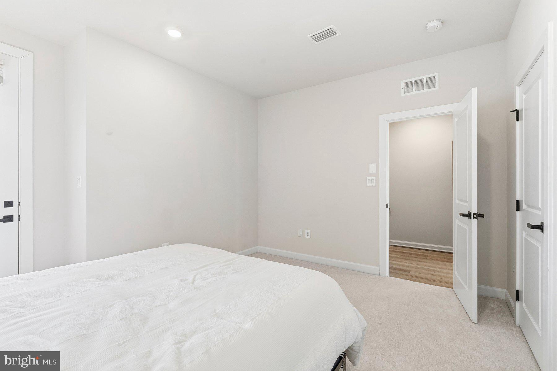 LONGVIEW RIDGE - Residential