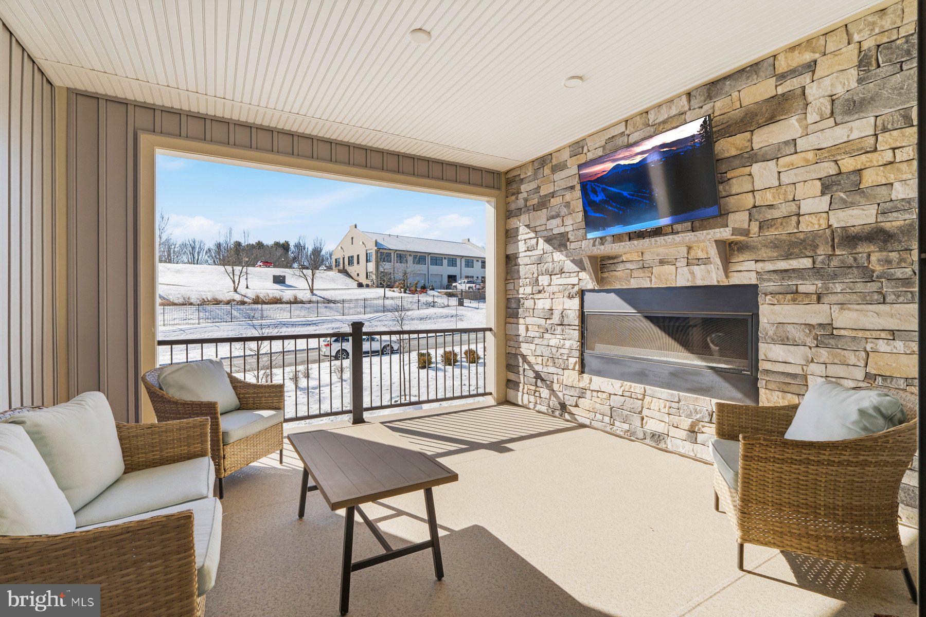 LONGVIEW RIDGE - Residential