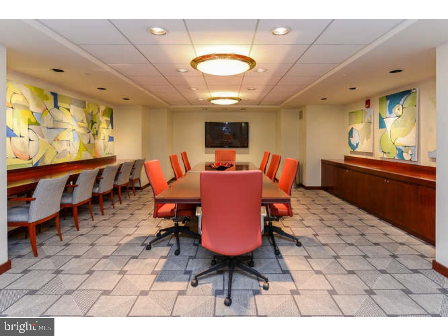 LOGAN SQUARE - Residential Lease