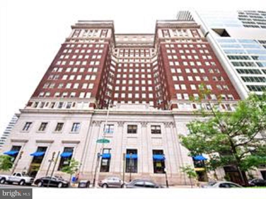 LOGAN SQUARE - Residential Lease